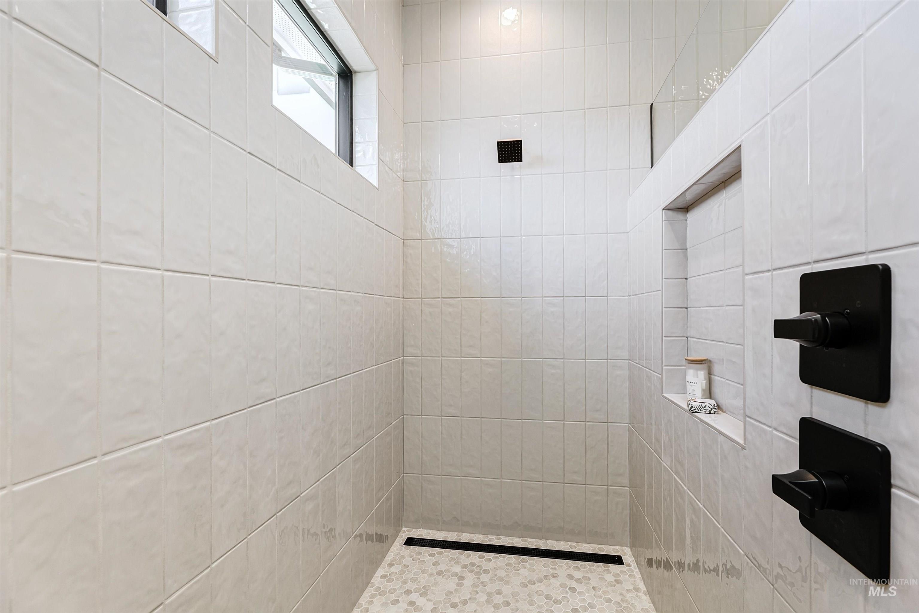 482 Century Ave, Middleton, Idaho 83644, 3 Bedrooms, 4.5 Bathrooms, Residential For Sale, Price $1,299,900,MLS 98946540