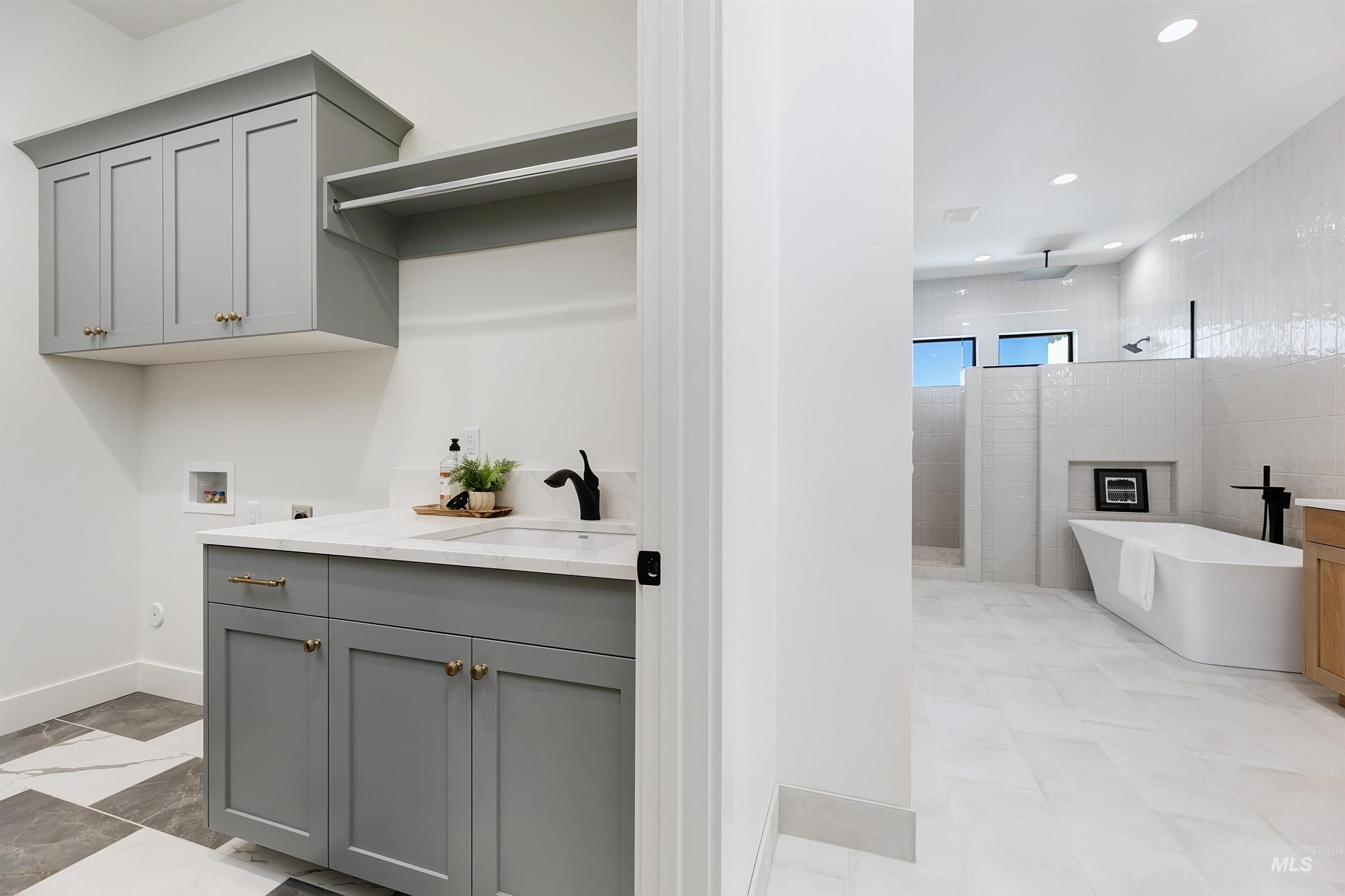 482 Century Ave, Middleton, Idaho 83644, 3 Bedrooms, 4.5 Bathrooms, Residential For Sale, Price $1,299,900,MLS 98946540