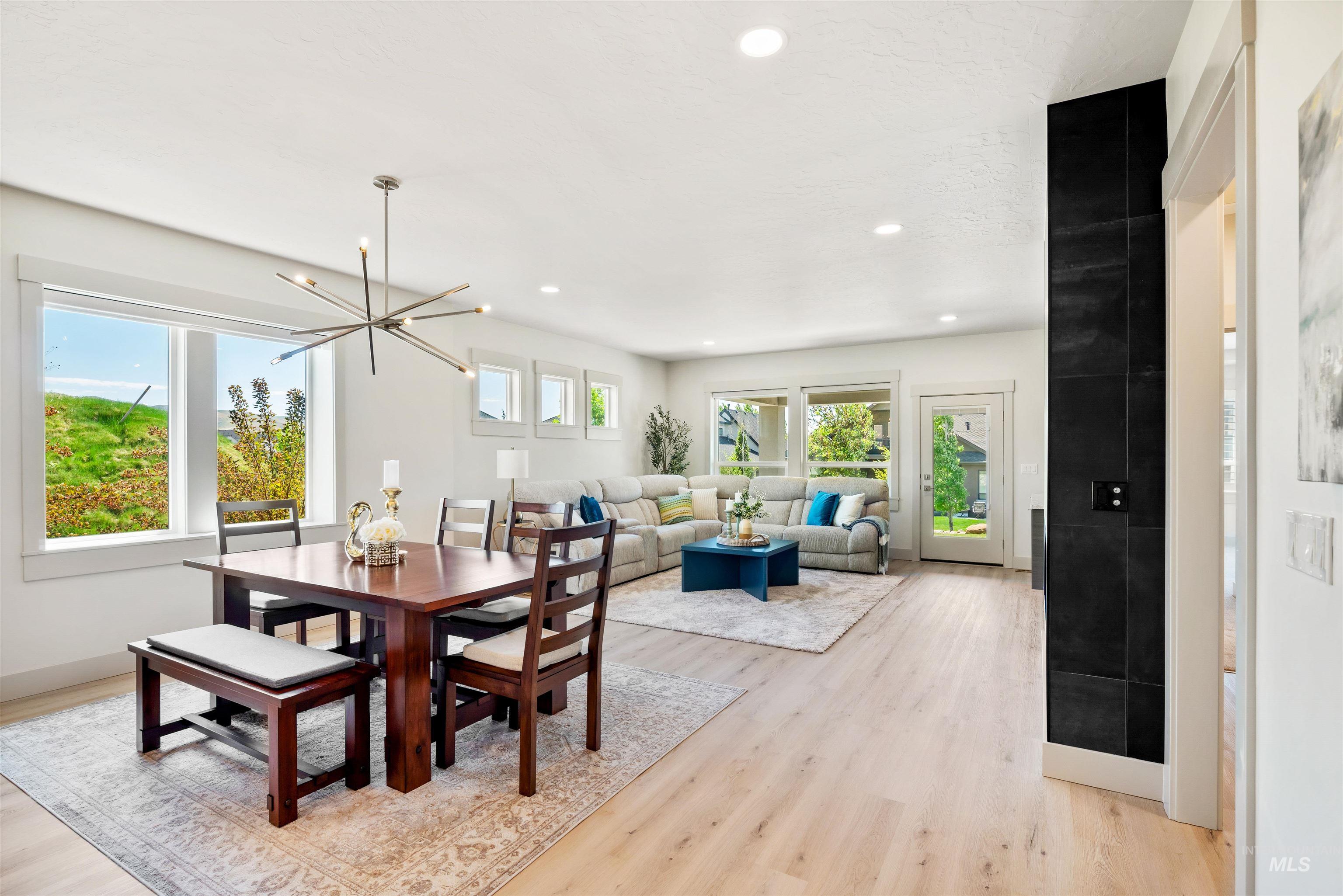 3371 E Warm Springs Ave, Boise, Idaho 83716, 3 Bedrooms, 3 Bathrooms, Residential For Sale, Price $949,900, 98946585