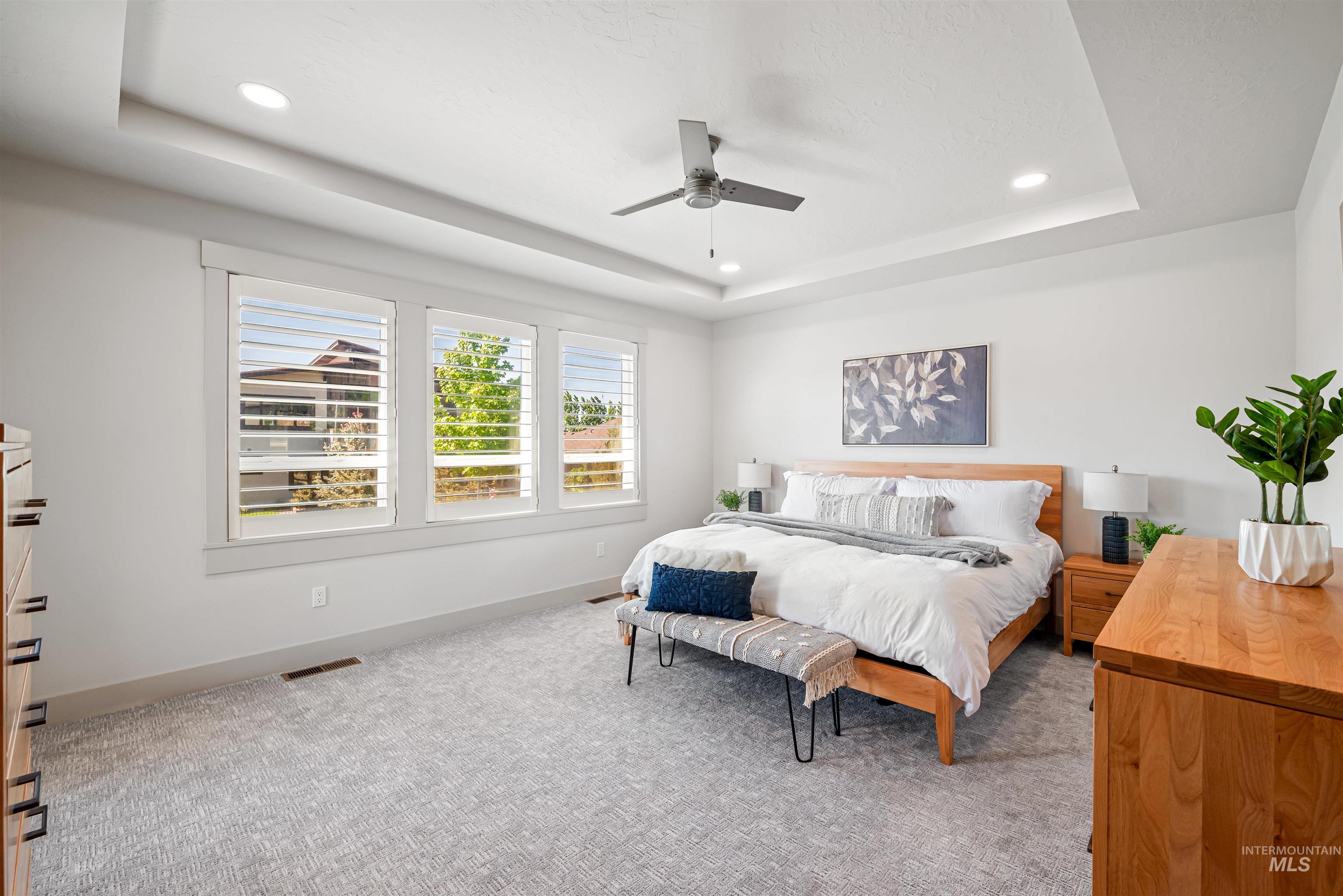 3371 E Warm Springs Ave, Boise, Idaho 83716, 3 Bedrooms, 3 Bathrooms, Residential For Sale, Price $949,900, 98946585