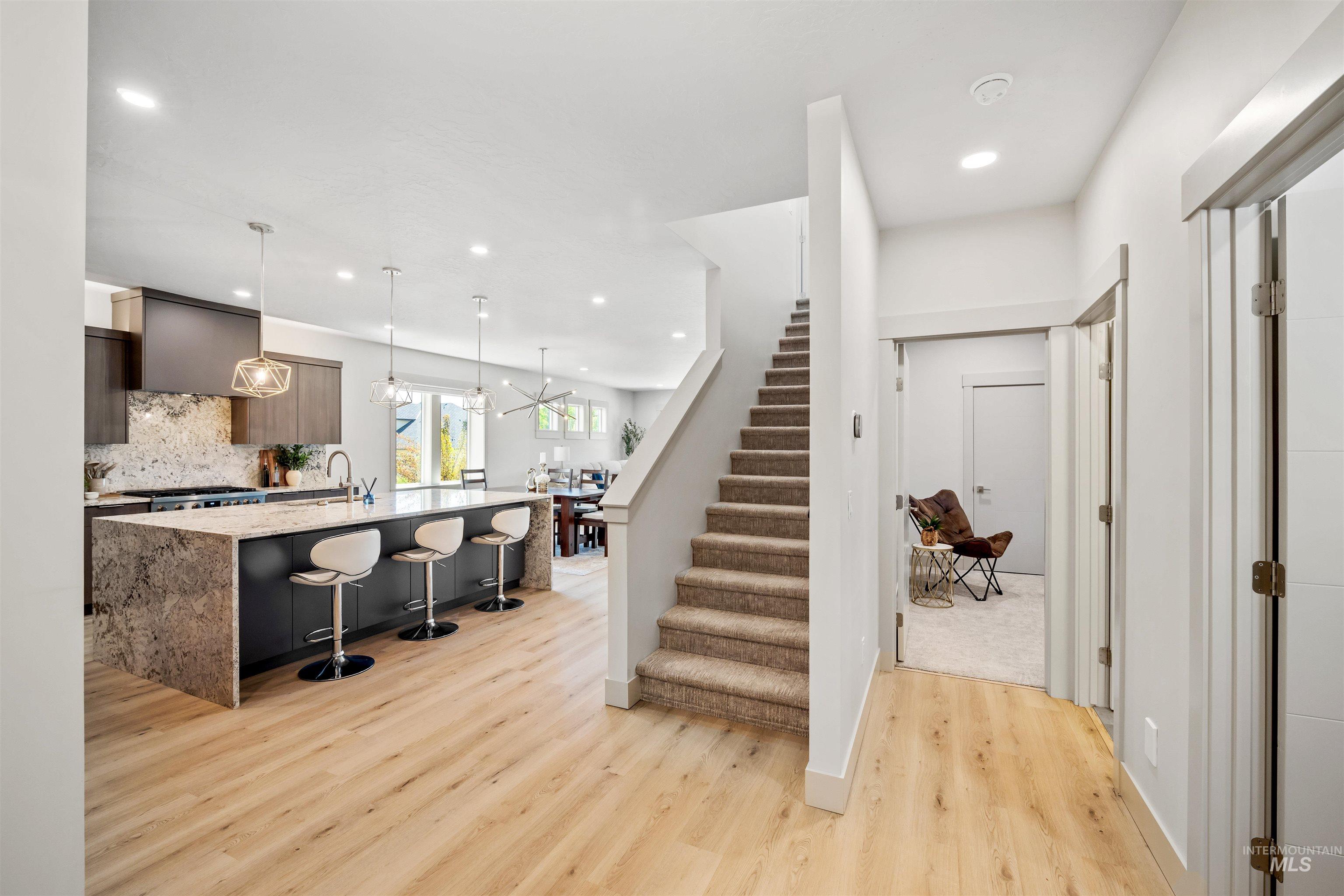 3371 E Warm Springs Ave, Boise, Idaho 83716, 3 Bedrooms, 3 Bathrooms, Residential For Sale, Price $949,900, 98946585