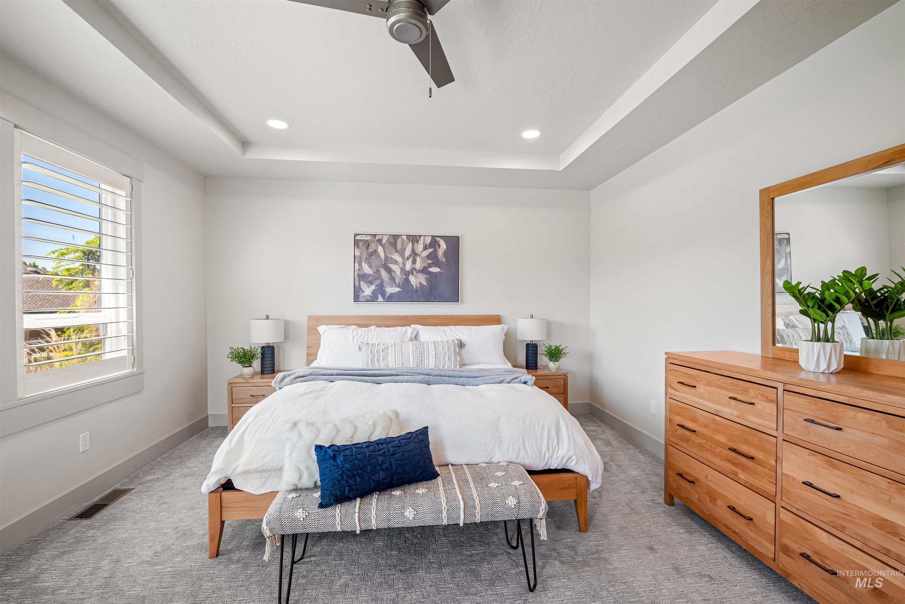 3371 E Warm Springs Ave, Boise, Idaho 83716, 3 Bedrooms, 3 Bathrooms, Residential For Sale, Price $949,900, 98946585