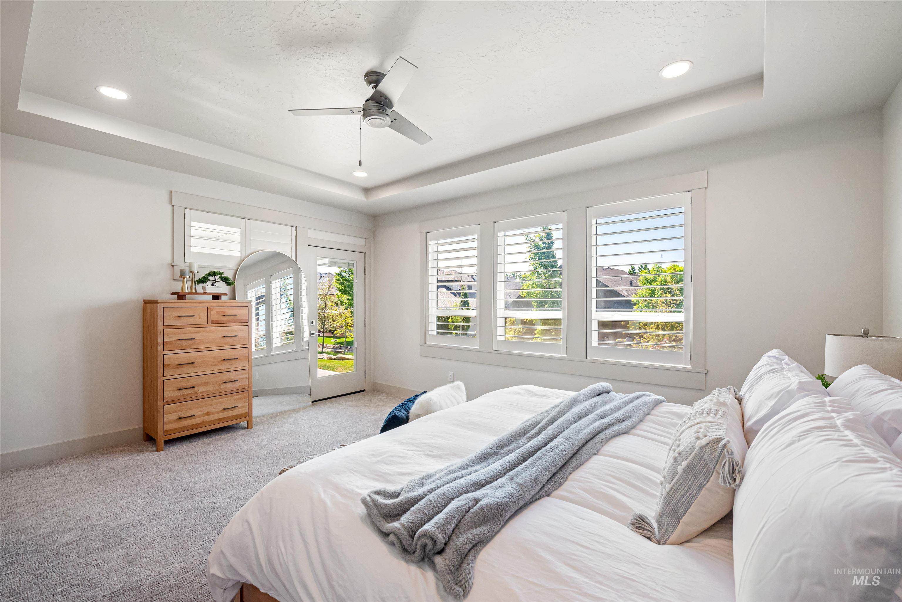 3371 E Warm Springs Ave, Boise, Idaho 83716, 3 Bedrooms, 3 Bathrooms, Residential For Sale, Price $949,900, 98946585