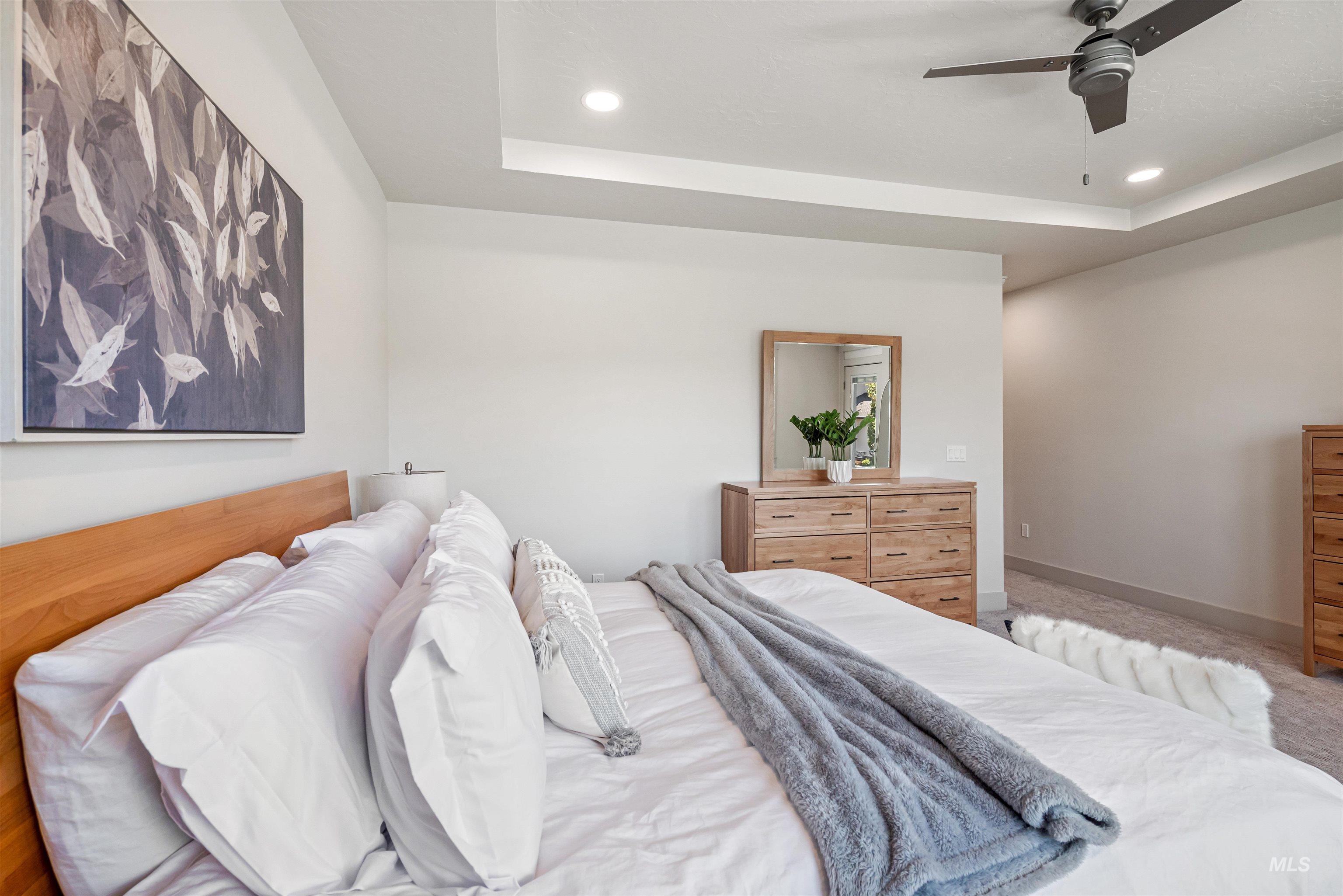 3371 E Warm Springs Ave, Boise, Idaho 83716, 3 Bedrooms, 3 Bathrooms, Residential For Sale, Price $949,900, 98946585