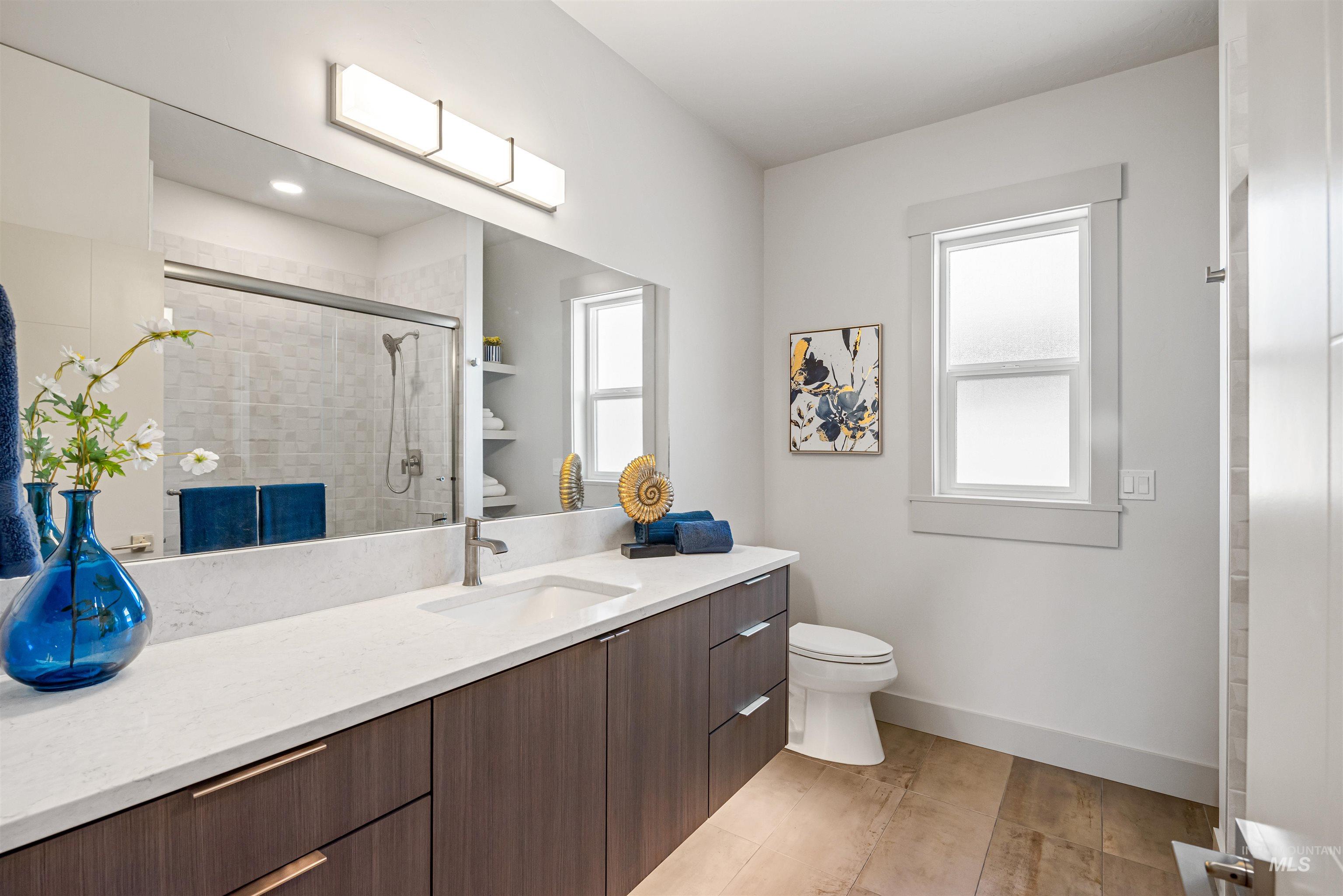 3371 E Warm Springs Ave, Boise, Idaho 83716, 3 Bedrooms, 3 Bathrooms, Residential For Sale, Price $949,900, 98946585