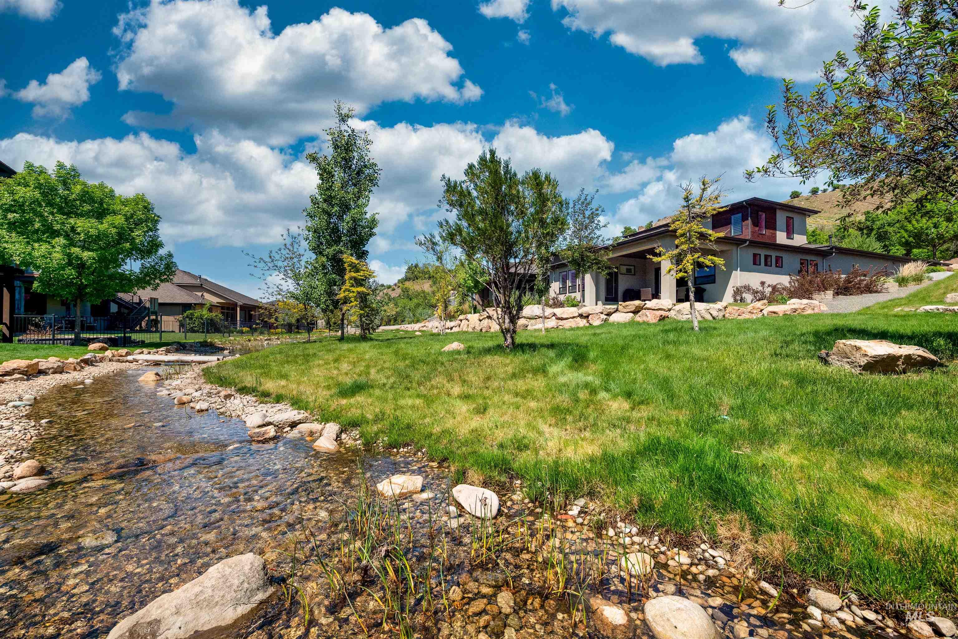 3371 E Warm Springs Ave, Boise, Idaho 83716, 3 Bedrooms, 3 Bathrooms, Residential For Sale, Price $949,900, 98946585