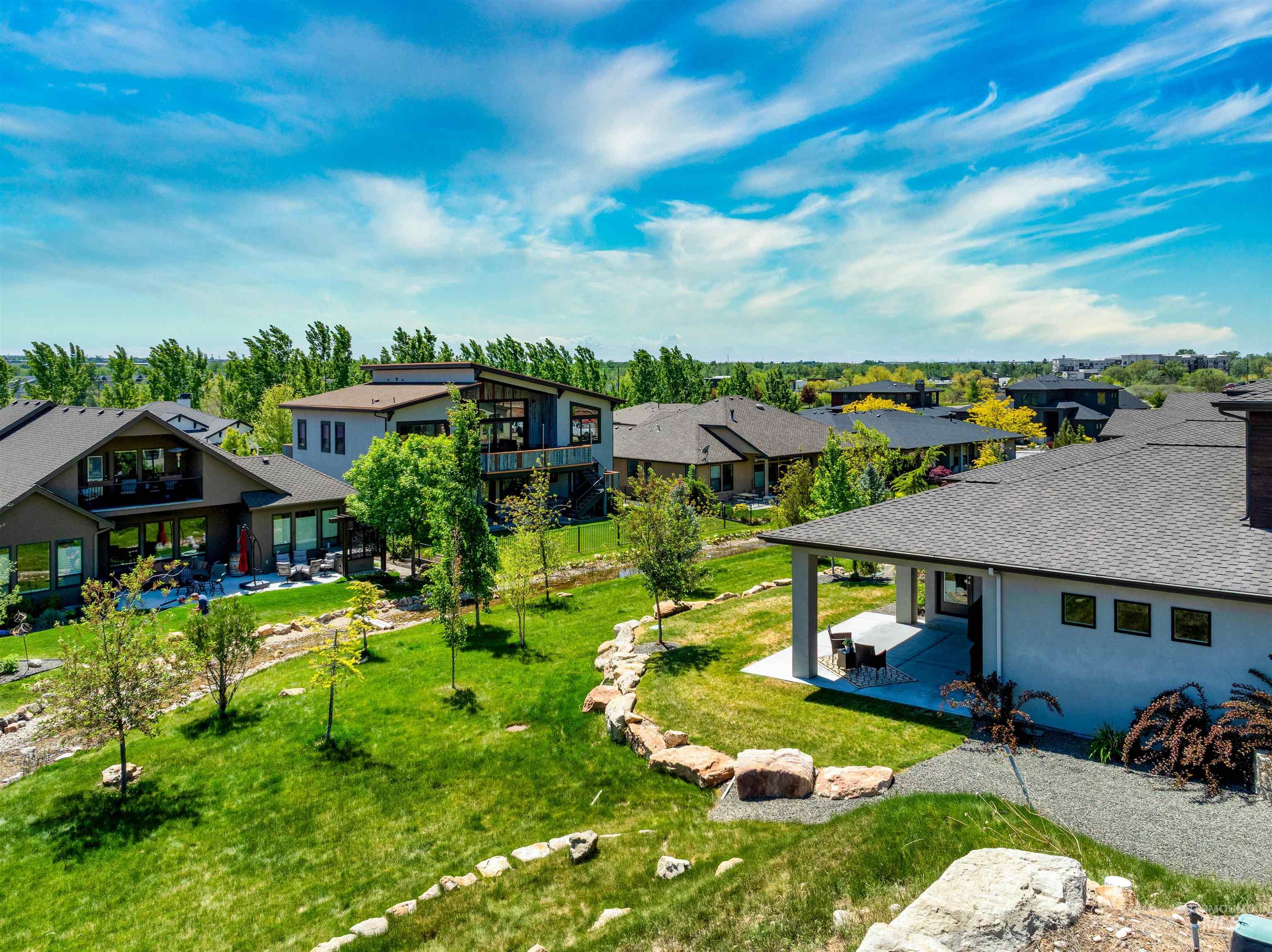 3371 E Warm Springs Ave, Boise, Idaho 83716, 3 Bedrooms, 3 Bathrooms, Residential For Sale, Price $949,900, 98946585