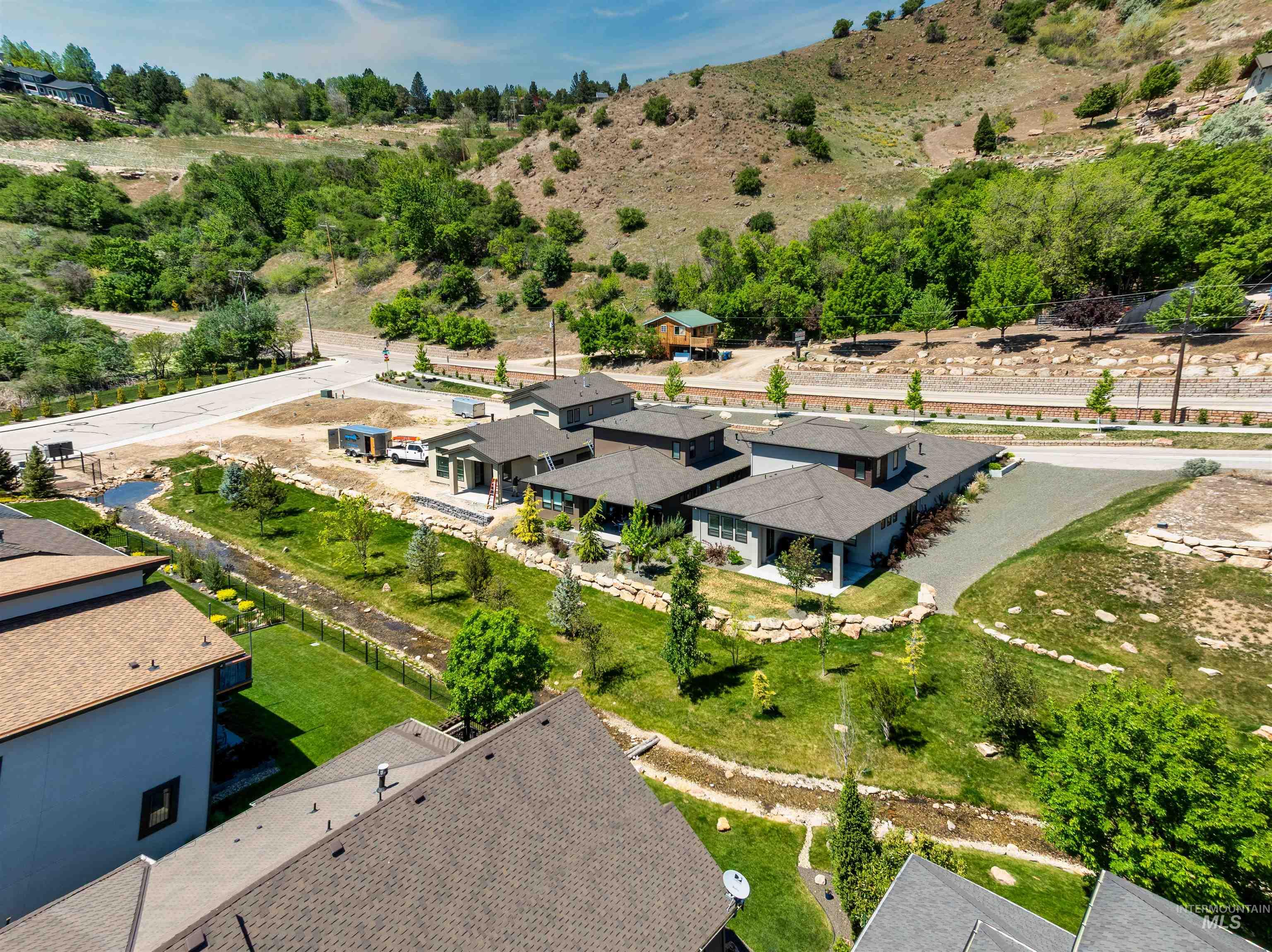 3371 E Warm Springs Ave, Boise, Idaho 83716, 3 Bedrooms, 3 Bathrooms, Residential For Sale, Price $949,900, 98946585