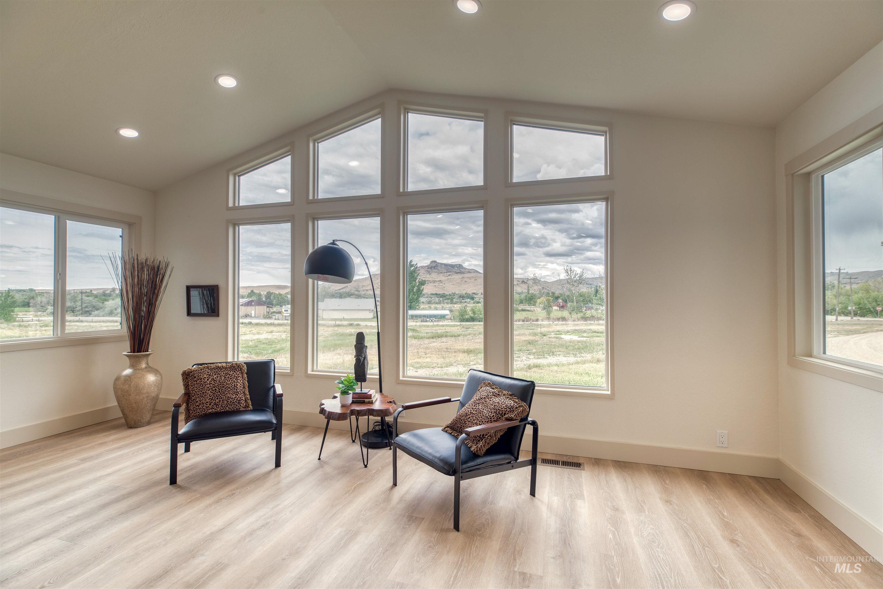 3131 Fuller Rd, Emmett, Idaho 83617, 3 Bedrooms, 2.5 Bathrooms, Residential For Sale, Price $779,000, 98946636