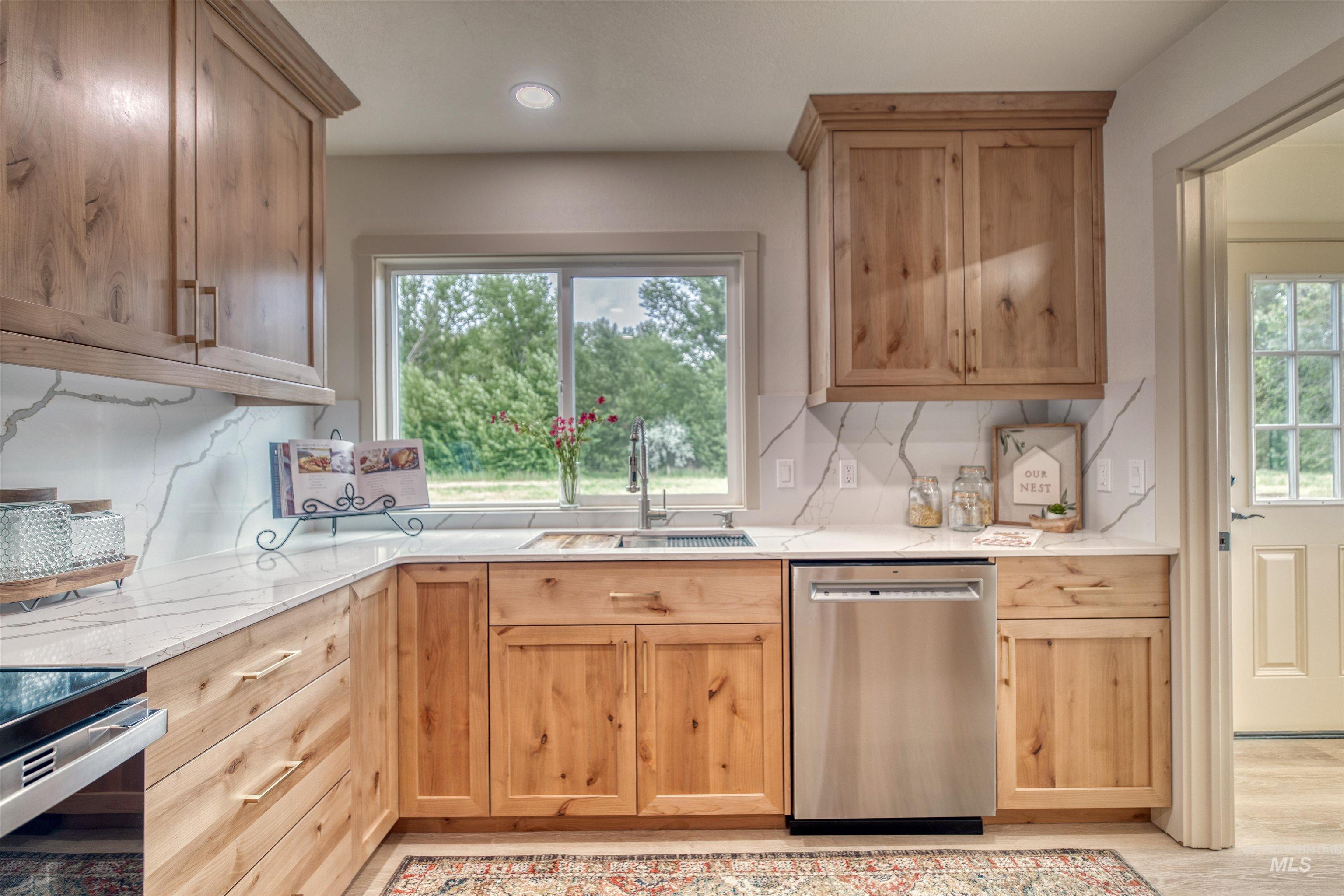 3131 Fuller Rd, Emmett, Idaho 83617, 3 Bedrooms, 2.5 Bathrooms, Residential For Sale, Price $779,000, 98946636