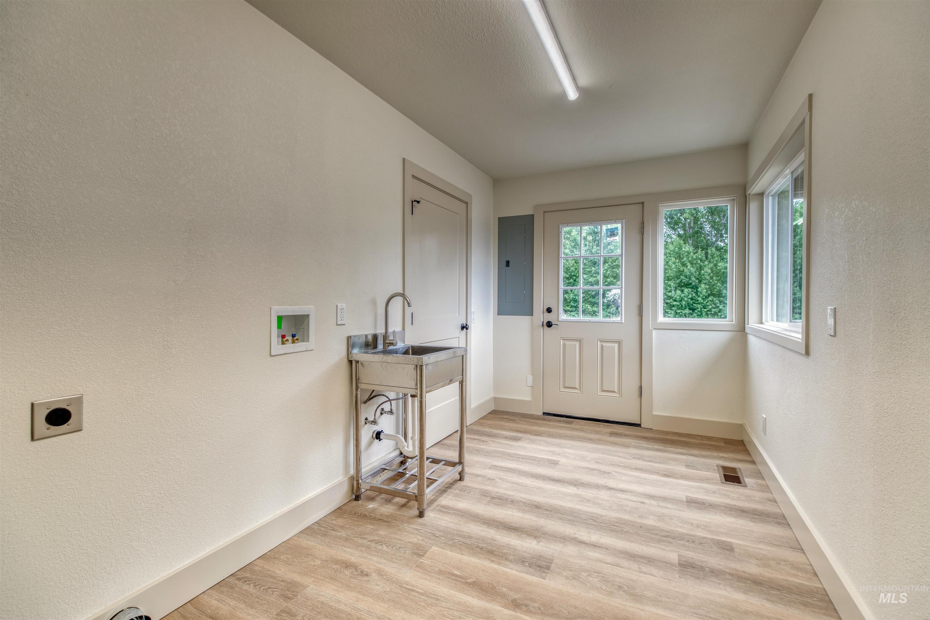 3131 Fuller Rd, Emmett, Idaho 83617, 3 Bedrooms, 2.5 Bathrooms, Residential For Sale, Price $779,000, 98946636