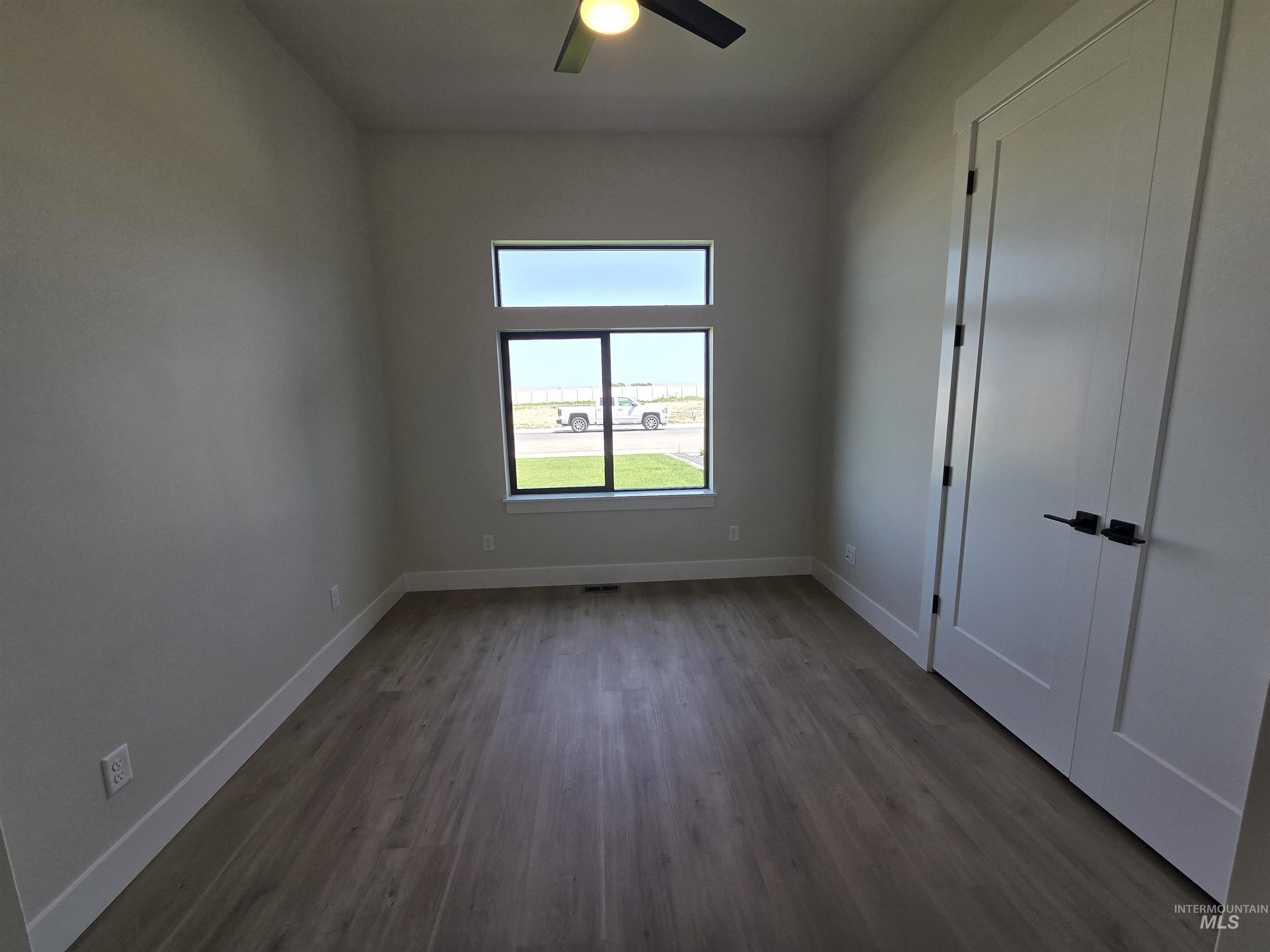 547 Full Moon Way, Twin Falls, Idaho 83301, 4 Bedrooms, 3 Bathrooms, Residential For Sale, Price $610,000,MLS 98946645