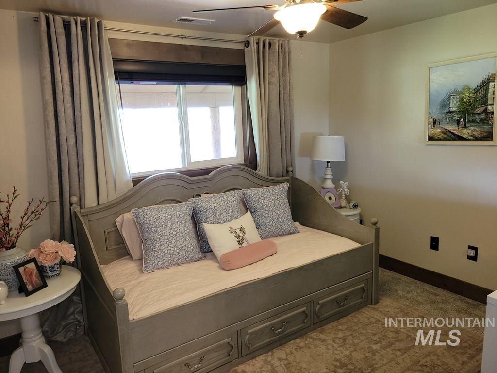 31/33 Bacon Creek Rd, Cascade, Idaho 83611, 8 Bedrooms, 9 Bathrooms, Farm & Ranch For Sale, Price $2,999,900,MLS 98946655