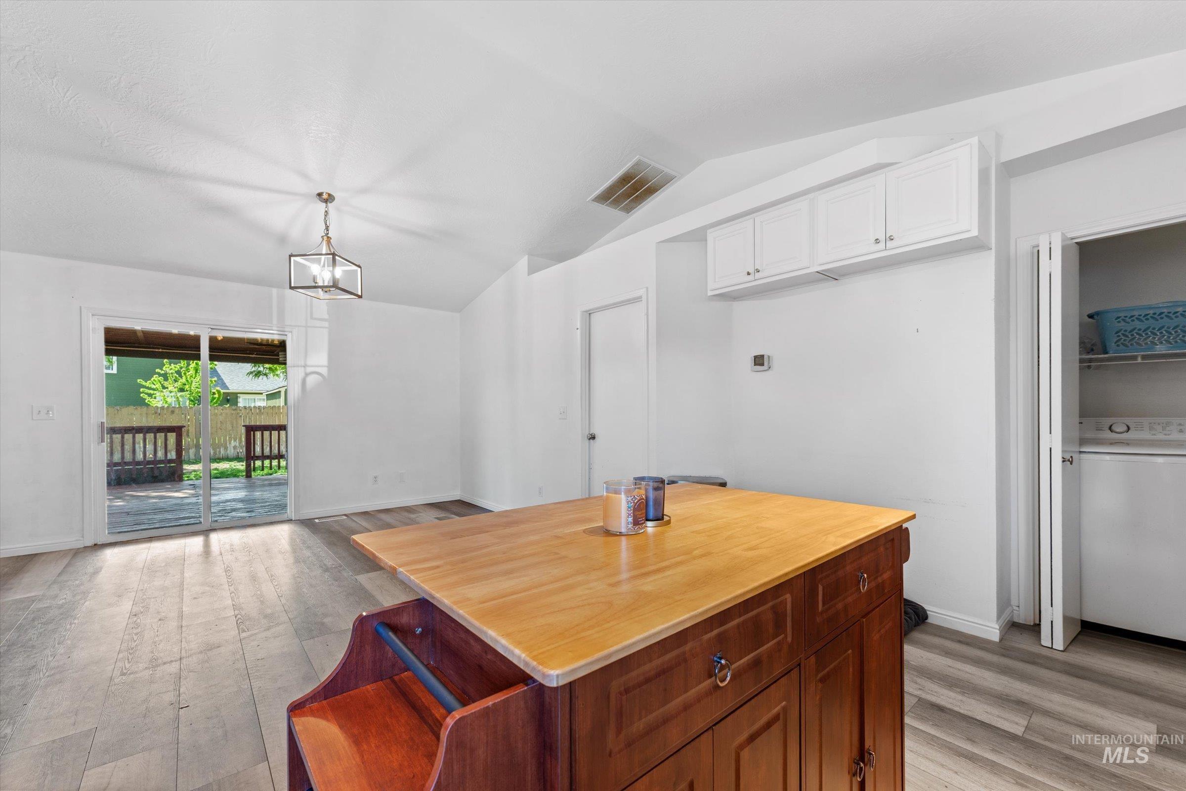 3004 Sandstone Pl, Caldwell, Idaho 83605, 3 Bedrooms, 2 Bathrooms, Residential For Sale, Price $324,990, 98946706