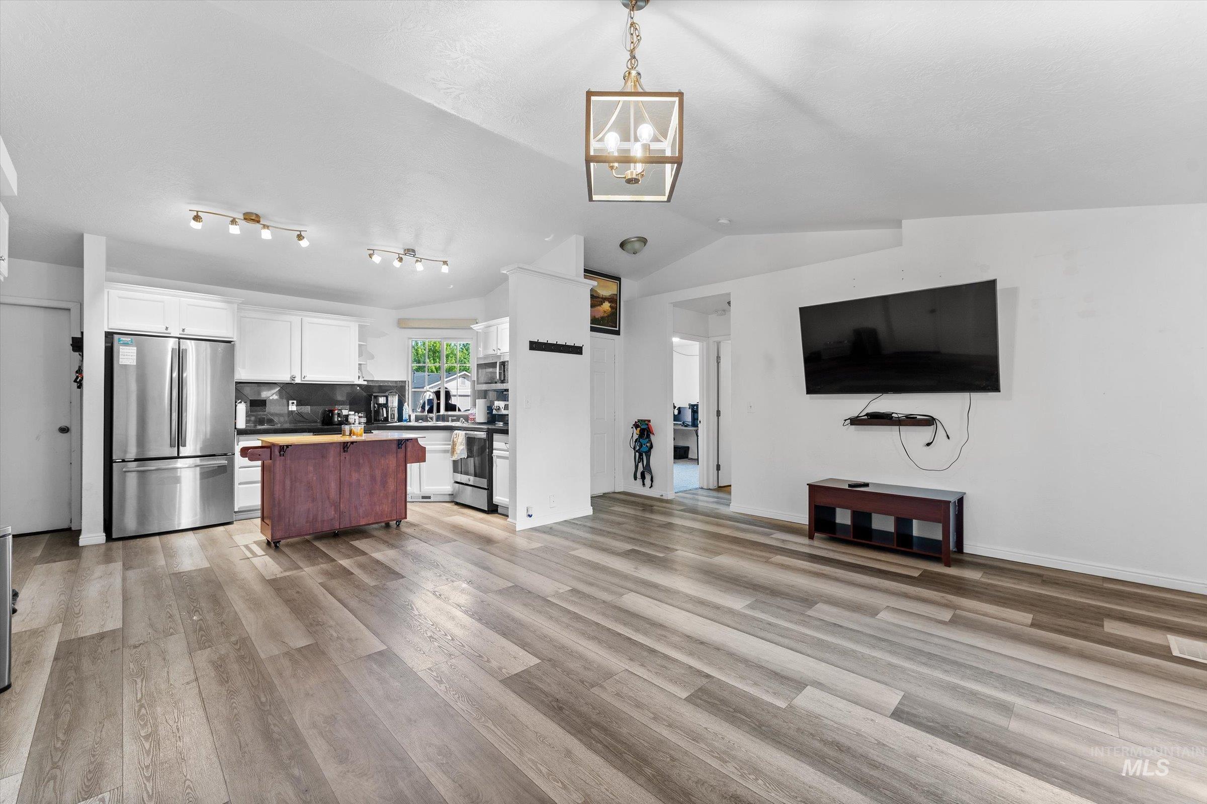 3004 Sandstone Pl, Caldwell, Idaho 83605, 3 Bedrooms, 2 Bathrooms, Residential For Sale, Price $324,990, 98946706