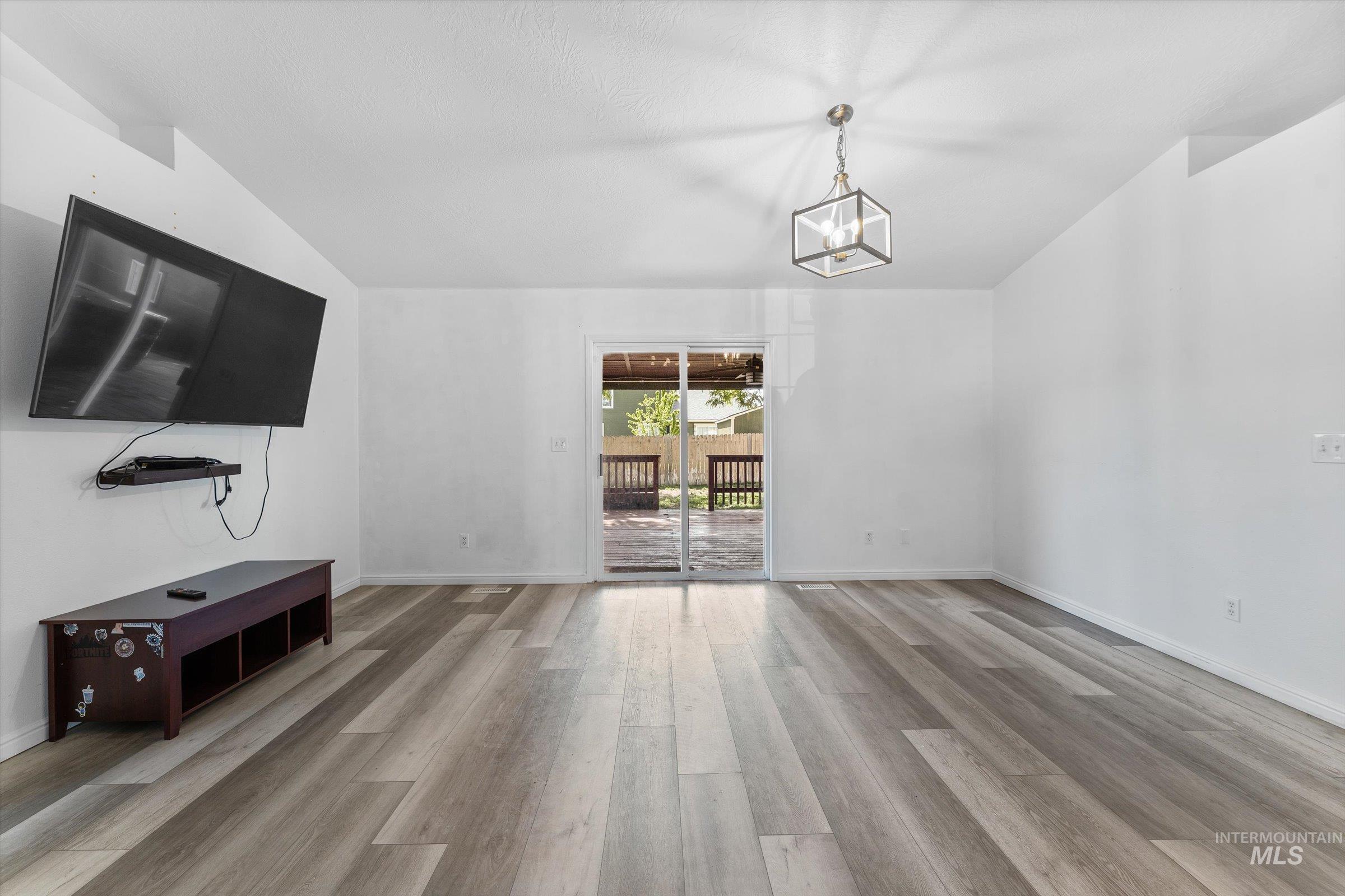 3004 Sandstone Pl, Caldwell, Idaho 83605, 3 Bedrooms, 2 Bathrooms, Residential For Sale, Price $324,990, 98946706