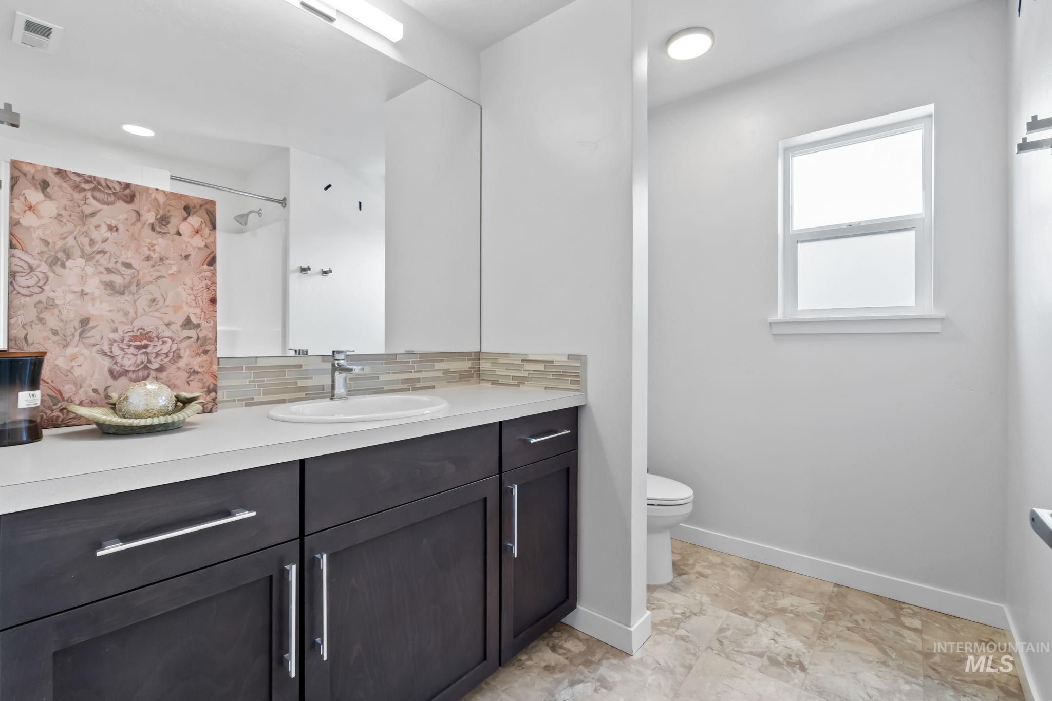 9632 W De Witt St, Boise, Idaho 83704, 3 Bedrooms, 3 Bathrooms, Residential For Sale, Price $450,000, 98946789