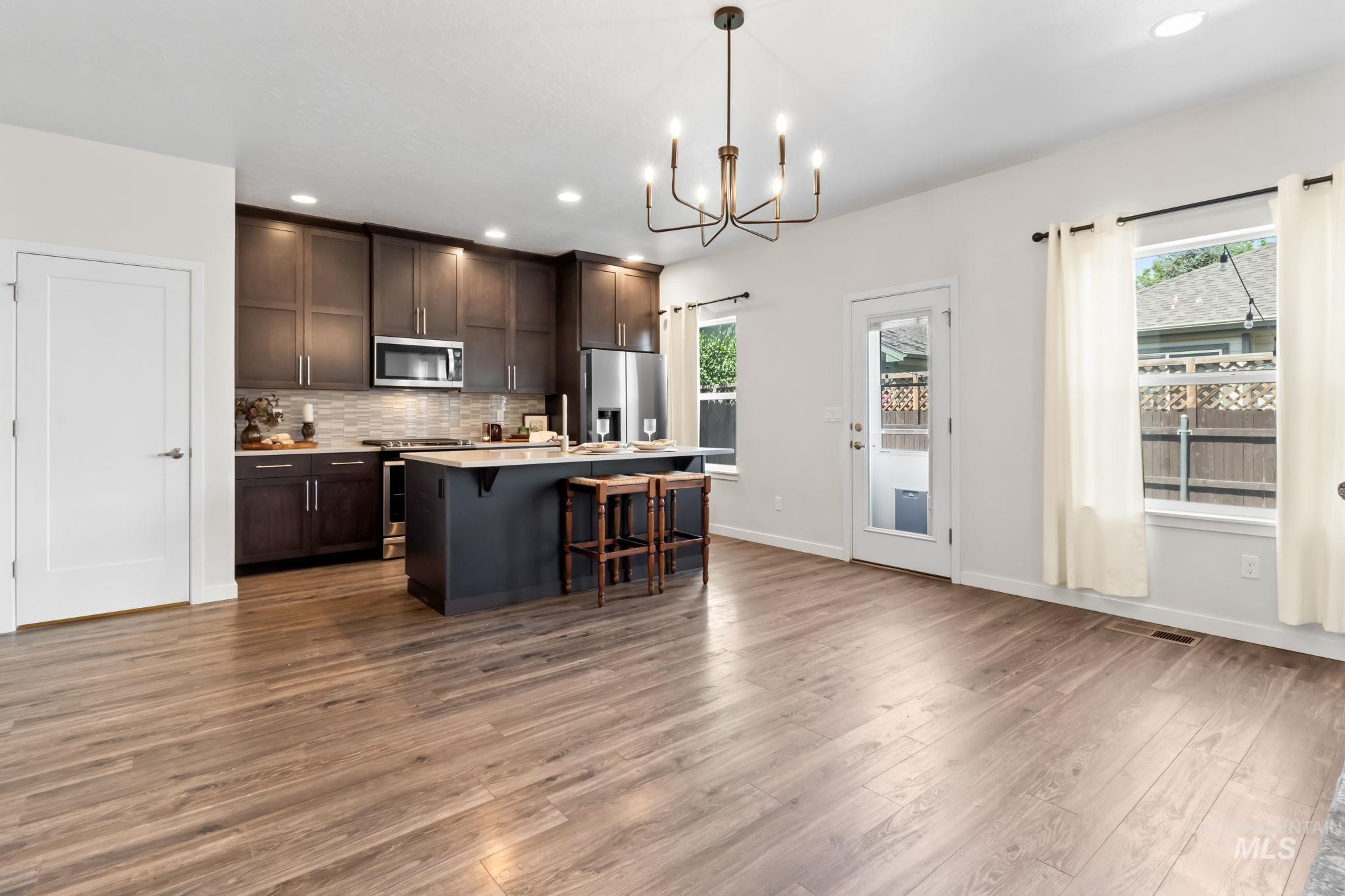 9632 W De Witt St, Boise, Idaho 83704, 3 Bedrooms, 3 Bathrooms, Residential For Sale, Price $450,000, 98946789