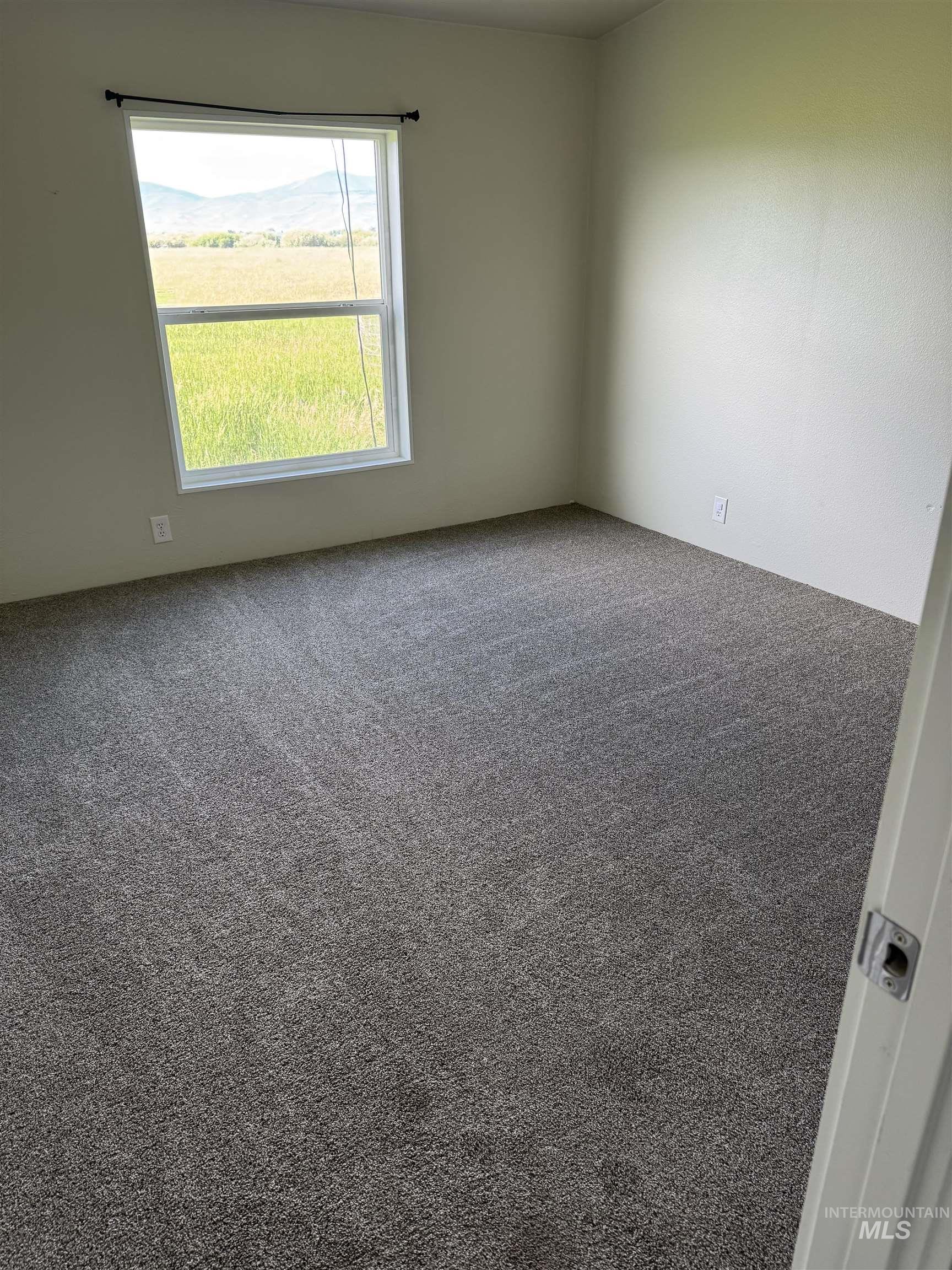 501 Timber Ave, Fairfield, Idaho 83327, 3 Bedrooms, 2 Bathrooms, Residential For Sale, Price $220,000,MLS 98946797