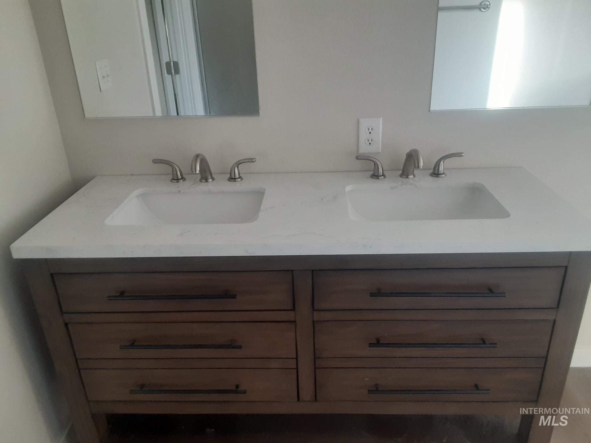 501 Timber Ave, Fairfield, Idaho 83327, 3 Bedrooms, 2 Bathrooms, Residential For Sale, Price $220,000,MLS 98946797