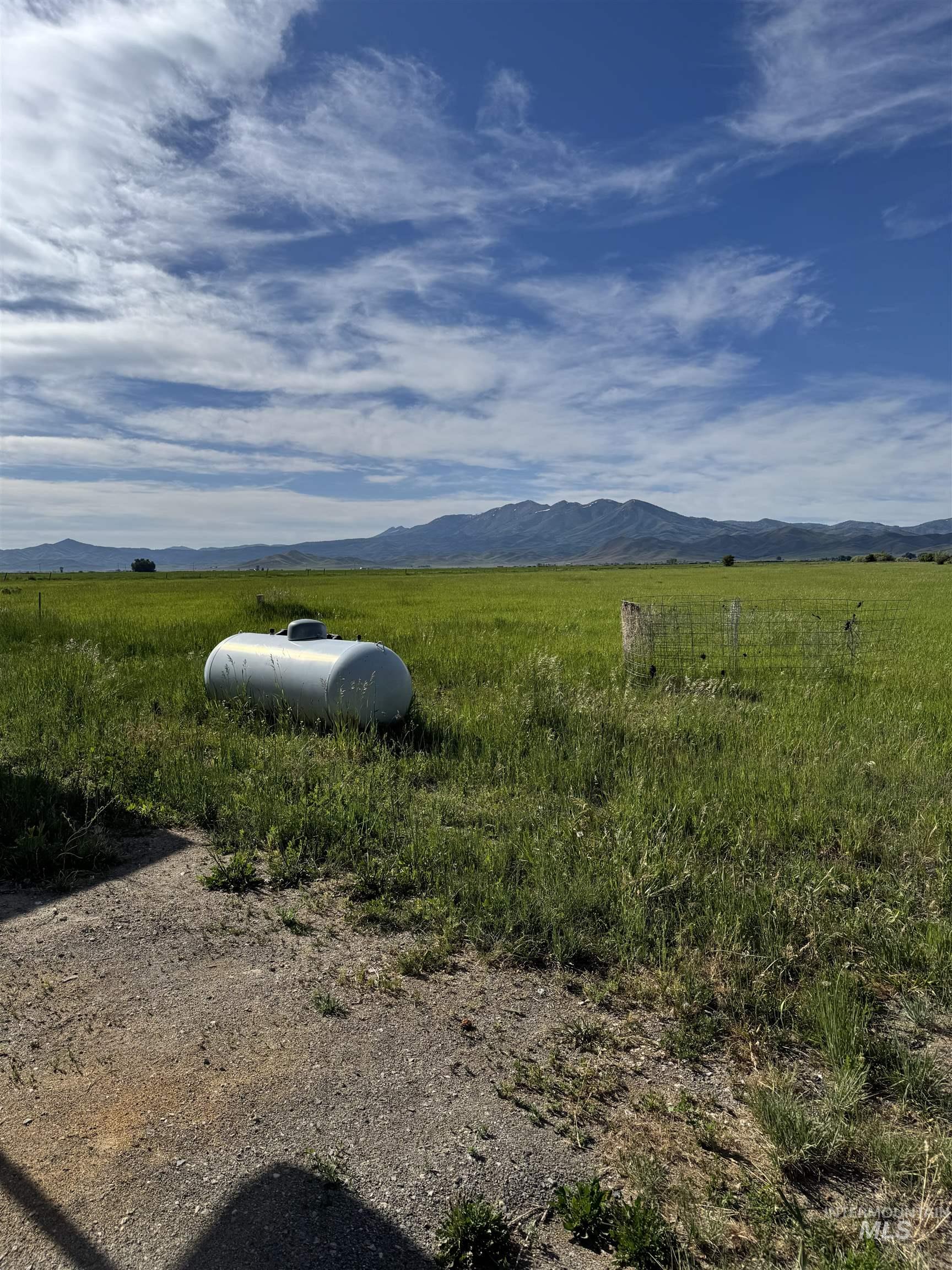 501 Timber Ave, Fairfield, Idaho 83327, 3 Bedrooms, 2 Bathrooms, Residential For Sale, Price $220,000,MLS 98946797