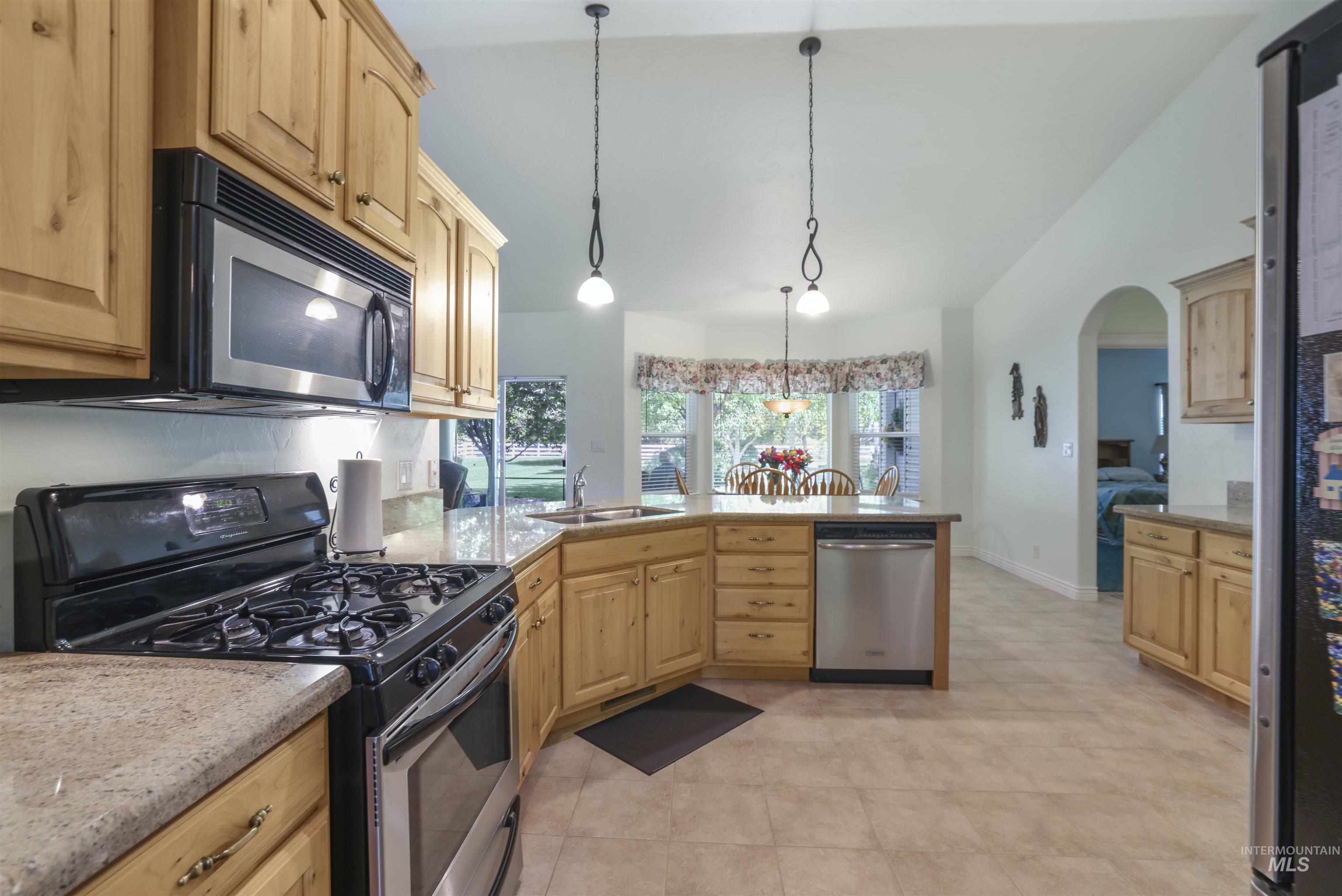 3512 E 3980 N, Kimberly, Idaho 83341, 4 Bedrooms, 2.5 Bathrooms, Residential For Sale, Price $799,900,MLS 98946886