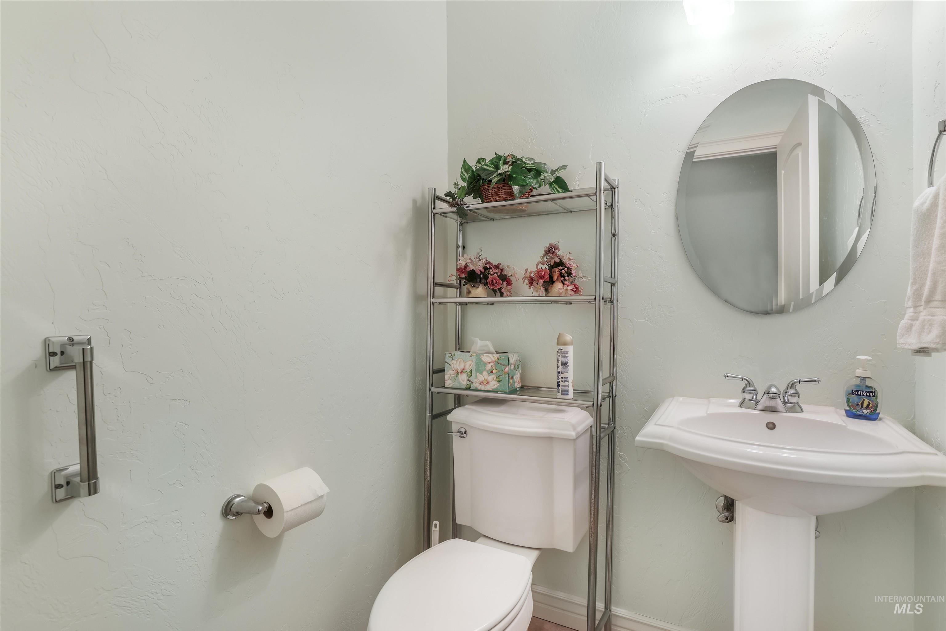 3512 E 3980 N, Kimberly, Idaho 83341, 4 Bedrooms, 2.5 Bathrooms, Residential For Sale, Price $799,900,MLS 98946886