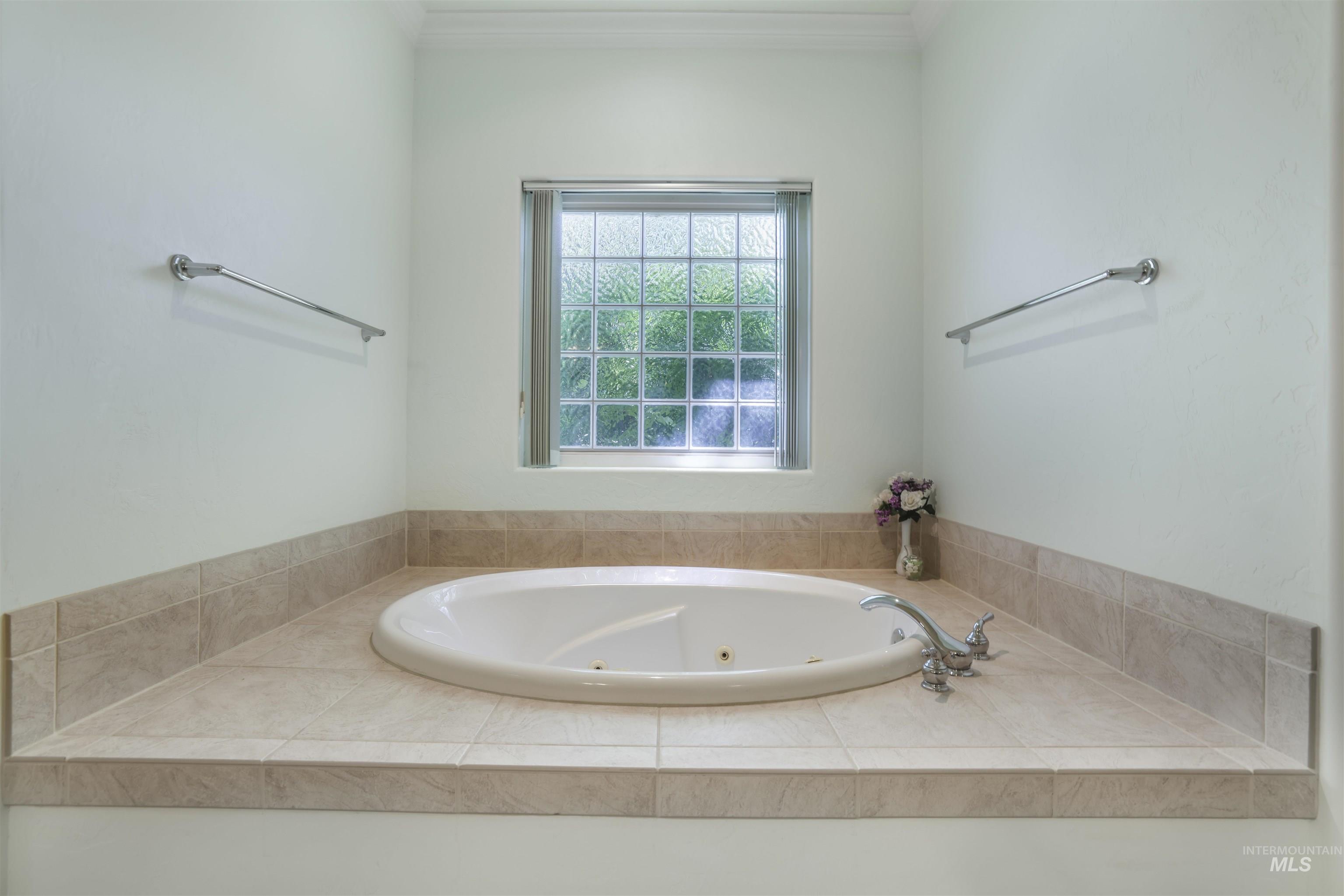 3512 E 3980 N, Kimberly, Idaho 83341, 4 Bedrooms, 2.5 Bathrooms, Residential For Sale, Price $799,900,MLS 98946886