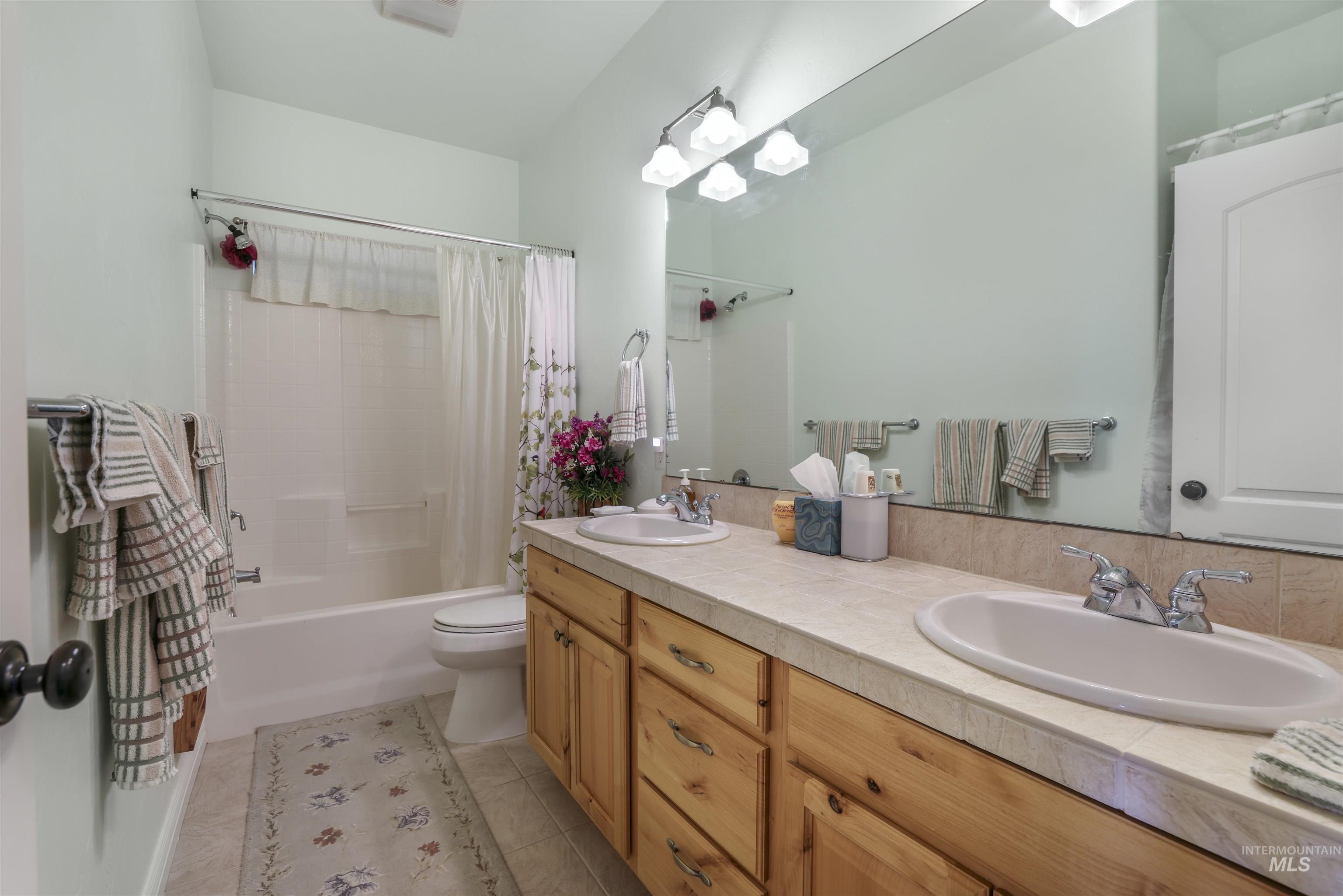 3512 E 3980 N, Kimberly, Idaho 83341, 4 Bedrooms, 2.5 Bathrooms, Residential For Sale, Price $799,900,MLS 98946886