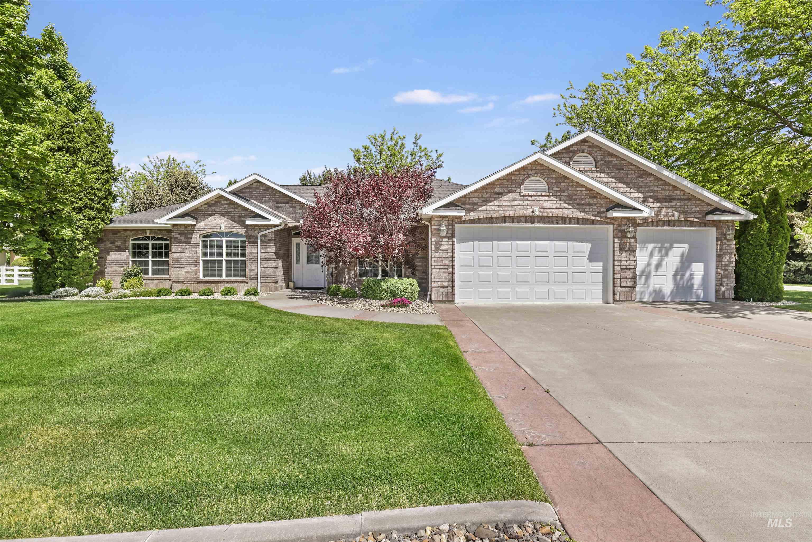 3512 E 3980 N, Kimberly, Idaho 83341, 4 Bedrooms, 2.5 Bathrooms, Residential For Sale, Price $799,900,MLS 98946886