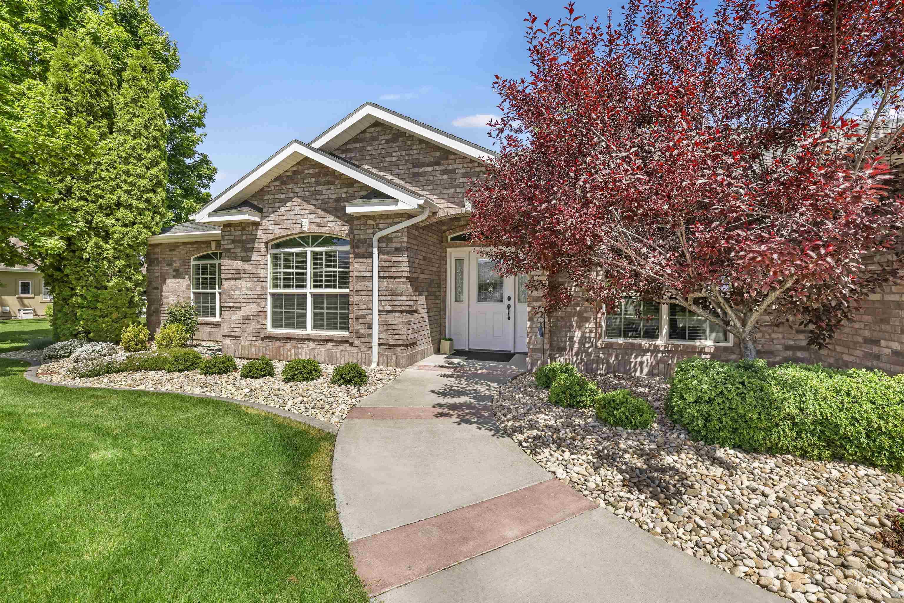 3512 E 3980 N, Kimberly, Idaho 83341, 4 Bedrooms, 2.5 Bathrooms, Residential For Sale, Price $799,900,MLS 98946886
