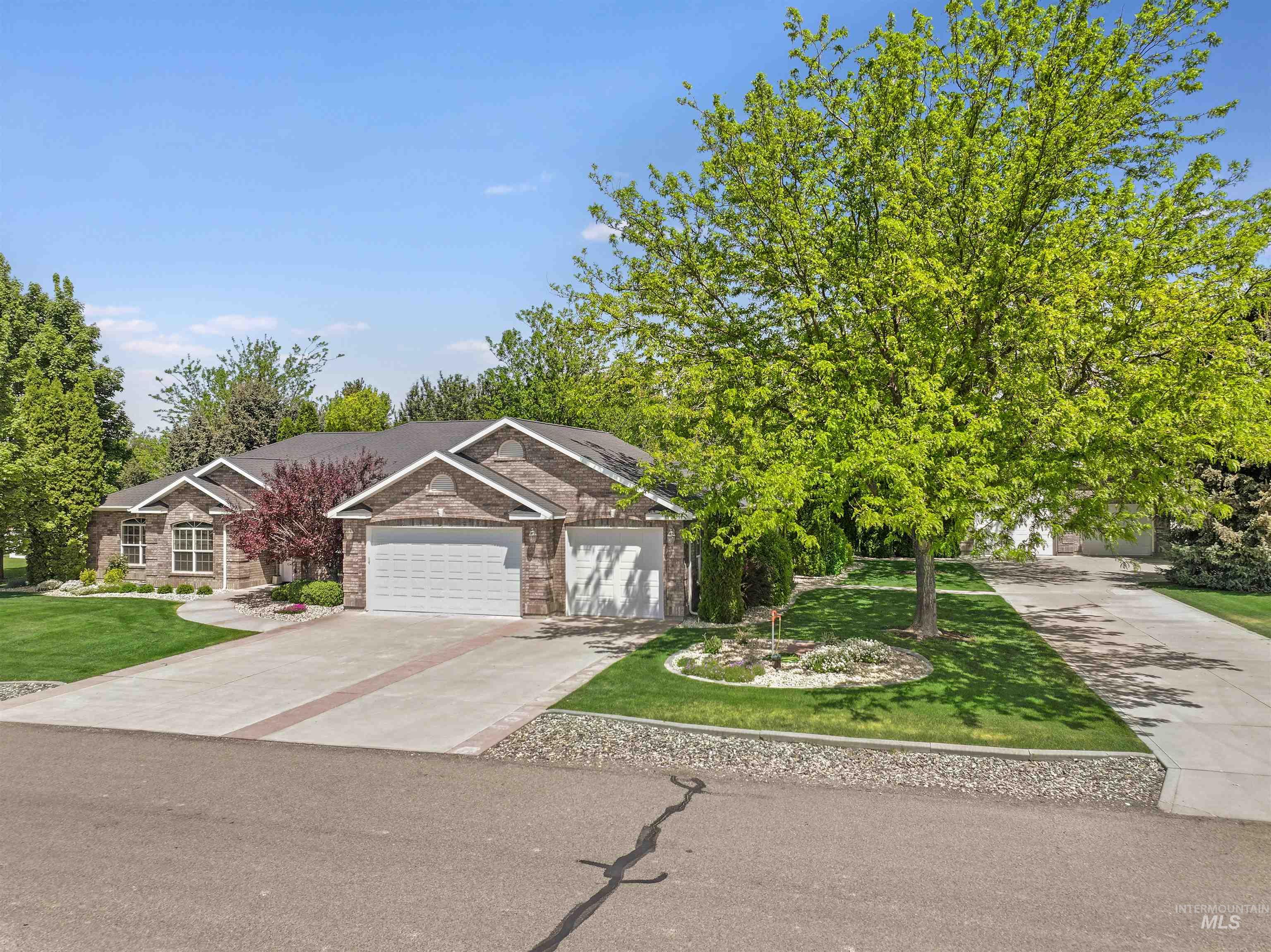 3512 E 3980 N, Kimberly, Idaho 83341, 4 Bedrooms, 2.5 Bathrooms, Residential For Sale, Price $799,900,MLS 98946886