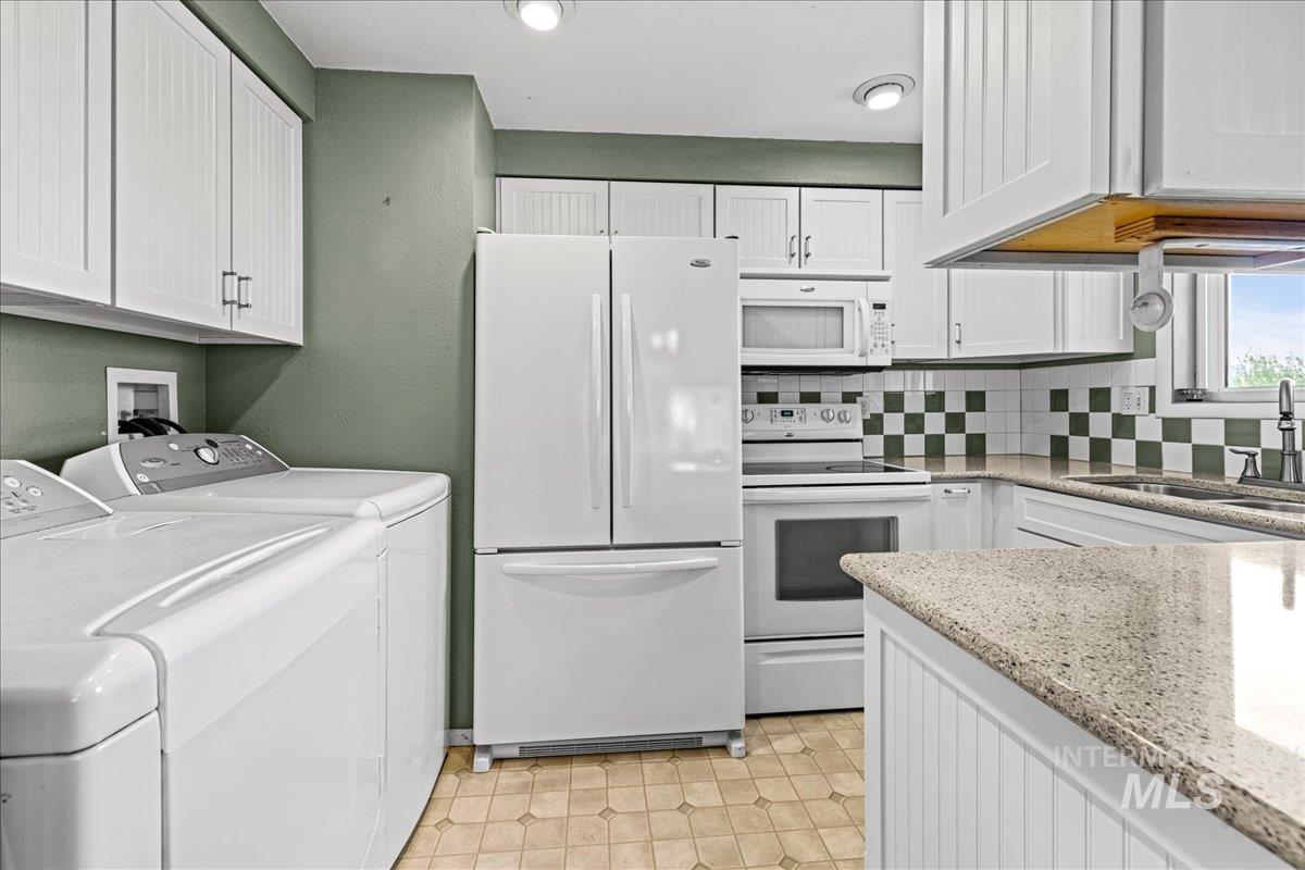 1267 NW Beaman St., Mountain Home, Idaho 83647, 2 Bedrooms, 1 Bathroom, Residential For Sale, Price $320,000, 98947007