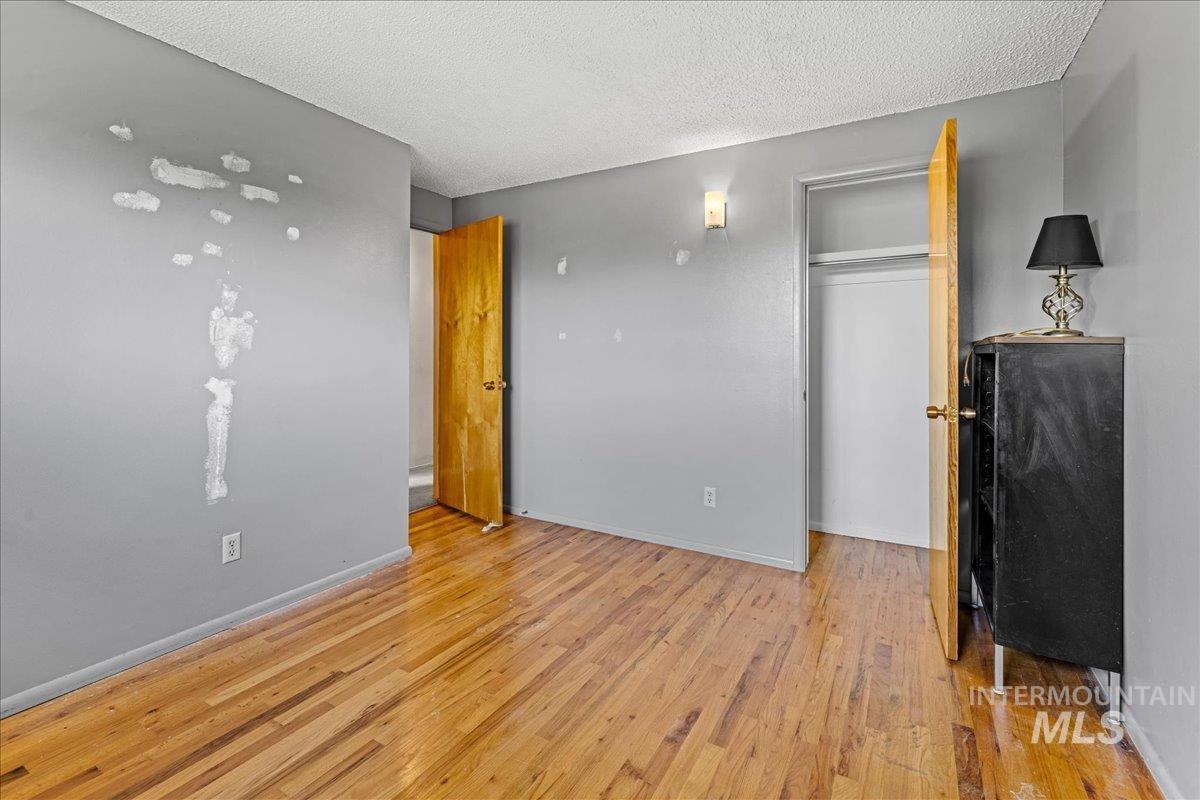 1267 NW Beaman St., Mountain Home, Idaho 83647, 2 Bedrooms, 1 Bathroom, Residential For Sale, Price $320,000, 98947007