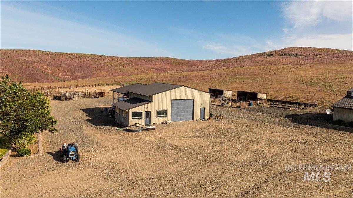 1270 Hillcrest Dr., Vale, Oregon 97918, 3 Bedrooms, 4 Bathrooms, Farm & Ranch For Sale, Price $2,400,000,MLS 98947142