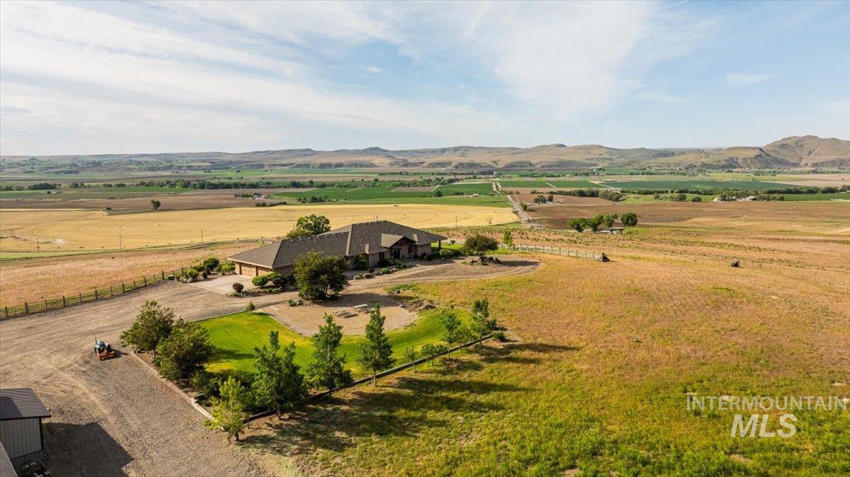 1270 Hillcrest Dr., Vale, Oregon 97918, 3 Bedrooms, 4 Bathrooms, Farm & Ranch For Sale, Price $2,400,000,MLS 98947142