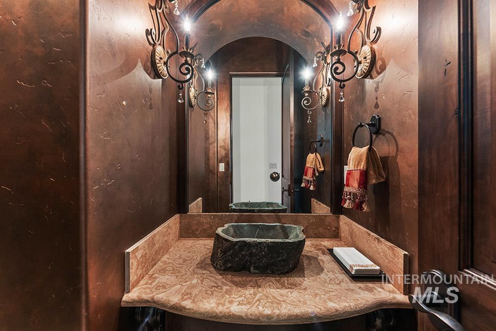 473 N Strata Via Way, Boise, Idaho 83712-6730, 5 Bedrooms, 6 Bathrooms, Residential For Sale, Price $2,995,000, 98947172