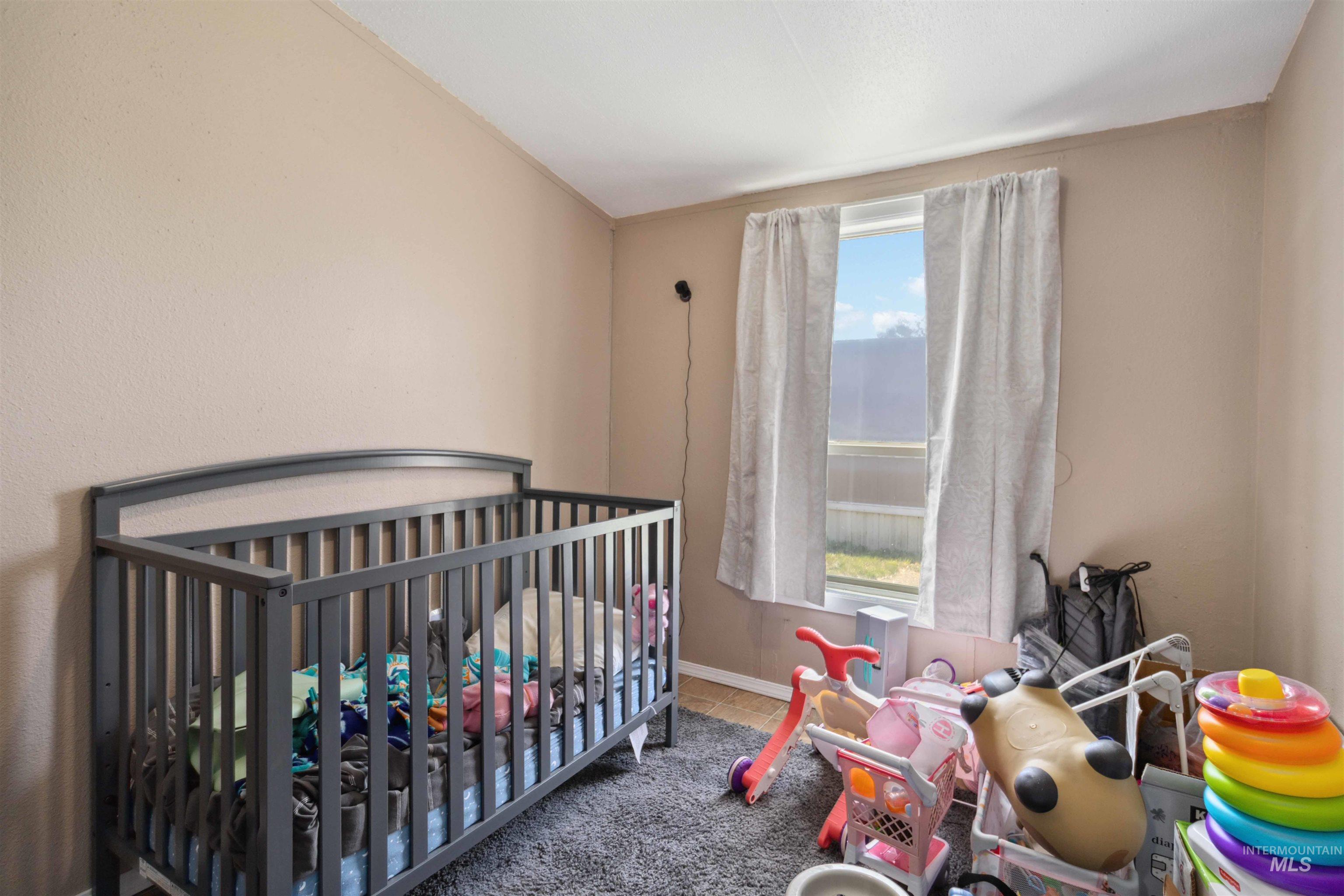 1951 N. Hampton Rd, Boise, Idaho 83704, 3 Bedrooms, 2 Bathrooms, Residential For Sale, Price $76,000,MLS 98947333