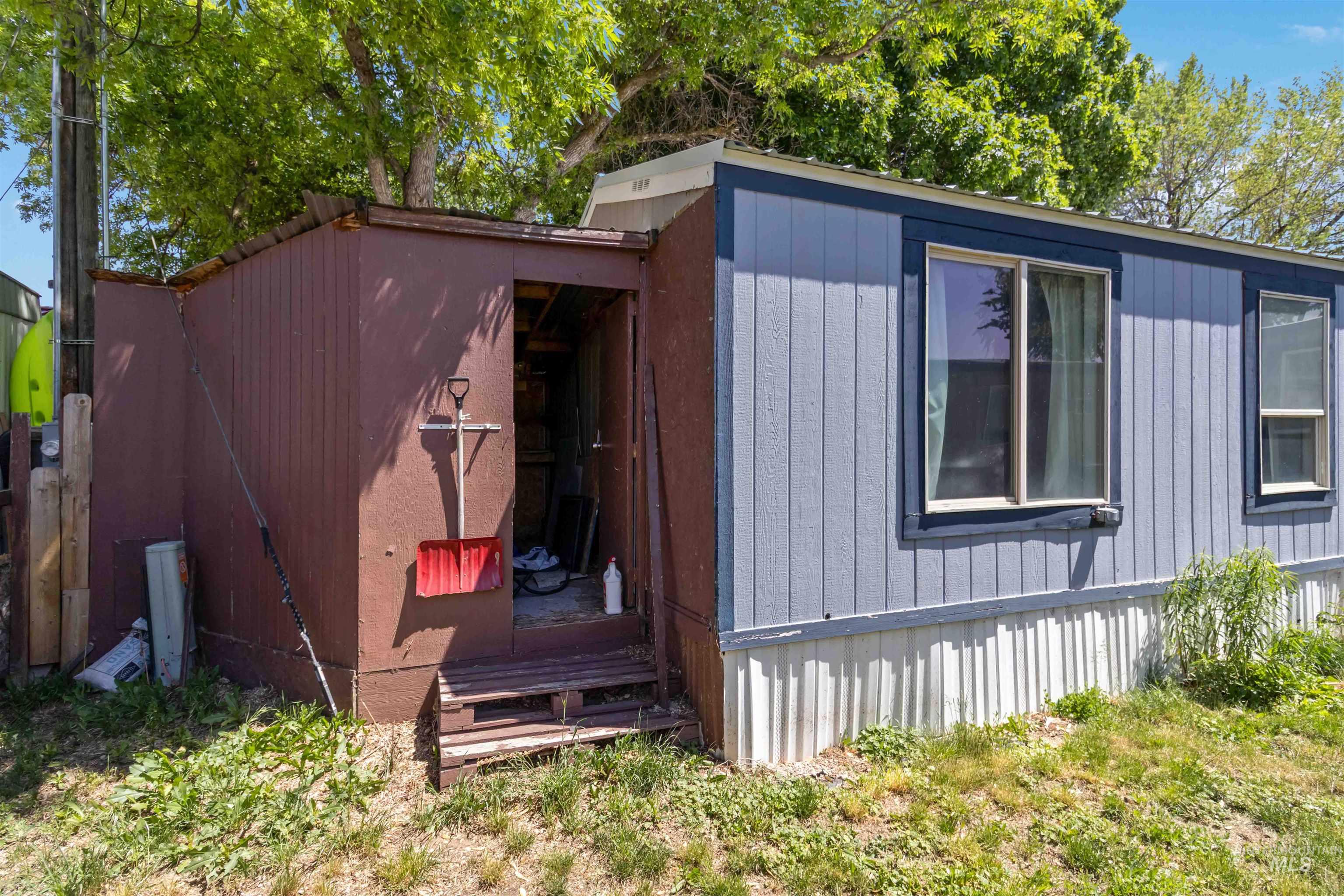 1951 N. Hampton Rd, Boise, Idaho 83704, 3 Bedrooms, 2 Bathrooms, Residential For Sale, Price $76,000,MLS 98947333