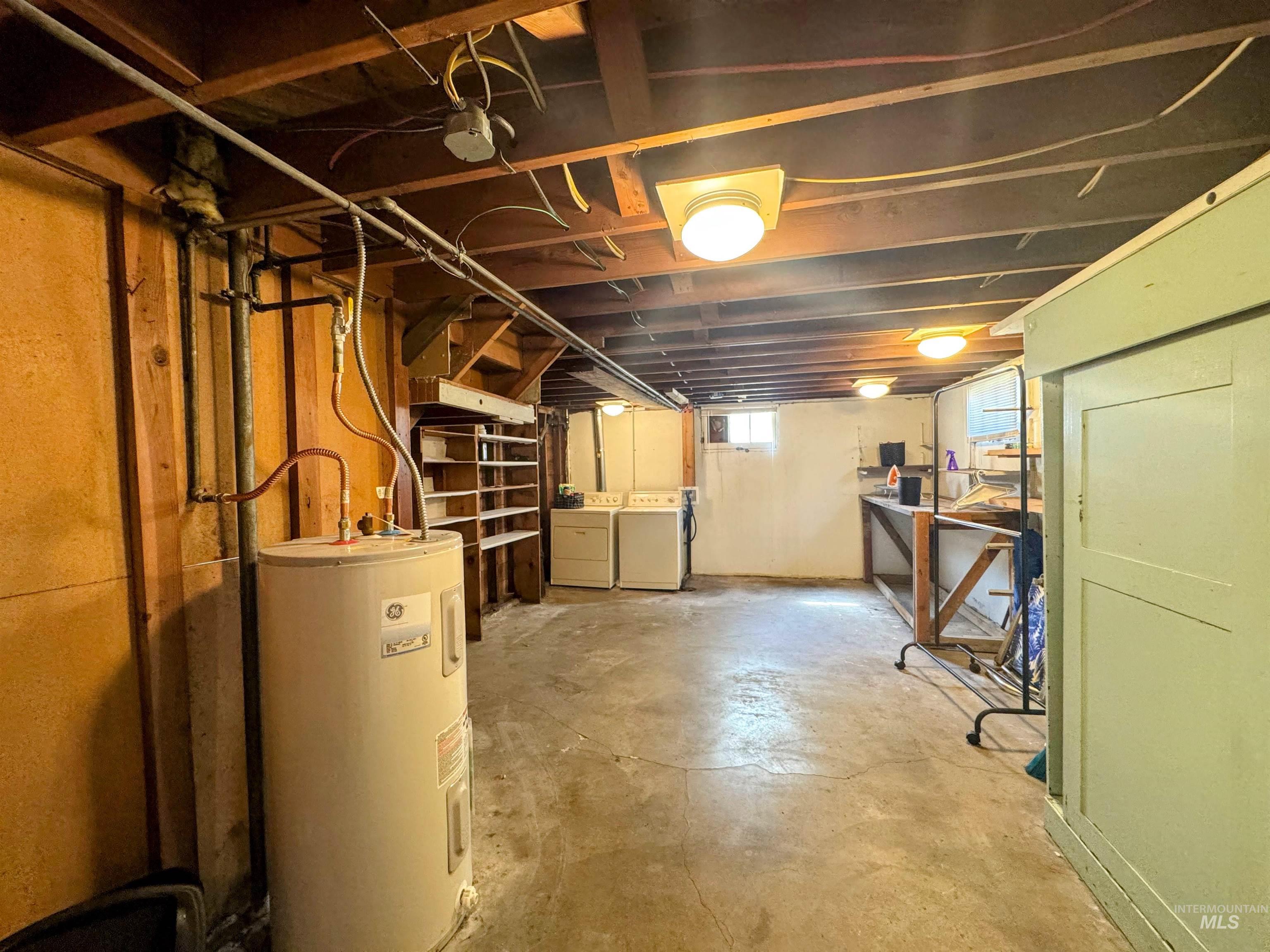 220-222 Glass Way, Lewiston, Idaho 83501, 1 Bedroom, 1 Bathroom, Residential Income For Sale, Price $330,000, 98947438