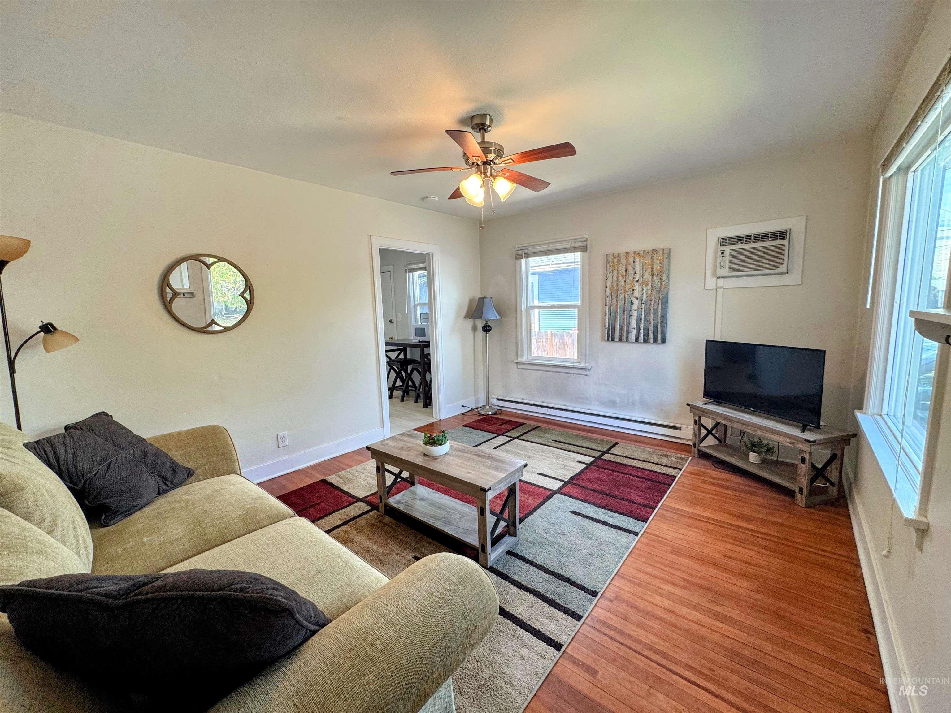 220-222 Glass Way, Lewiston, Idaho 83501, 1 Bedroom, 1 Bathroom, Residential Income For Sale, Price $330,000, 98947438