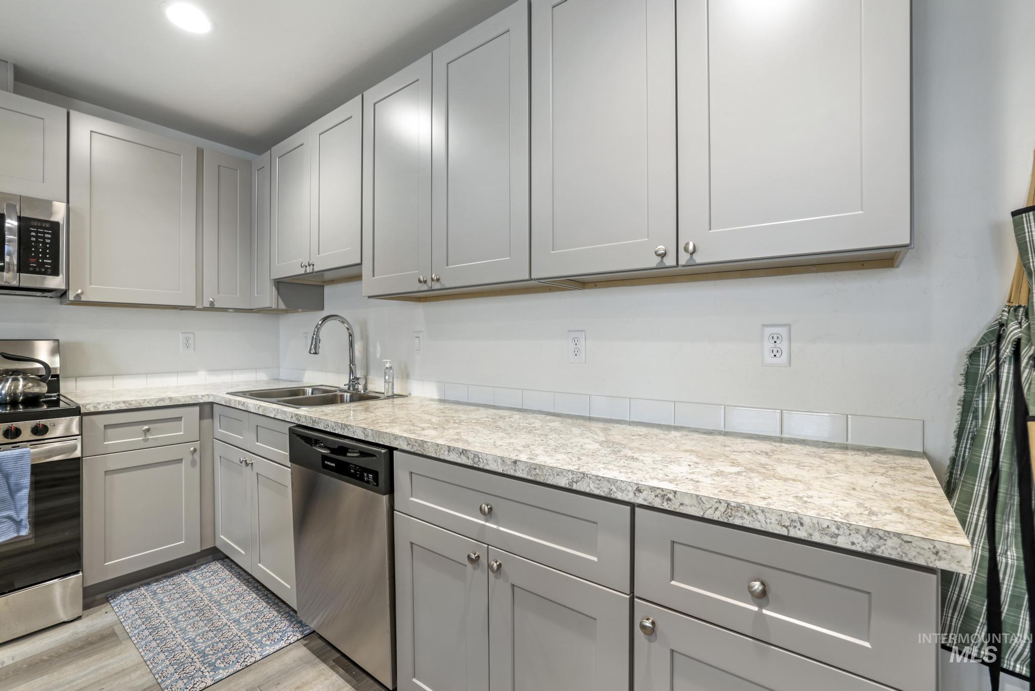 247 & 257 Washington Street, Gooding, Idaho 83330, 2 Bedrooms, 2 Bathrooms, Residential Income For Sale, Price $535,000, 98947470