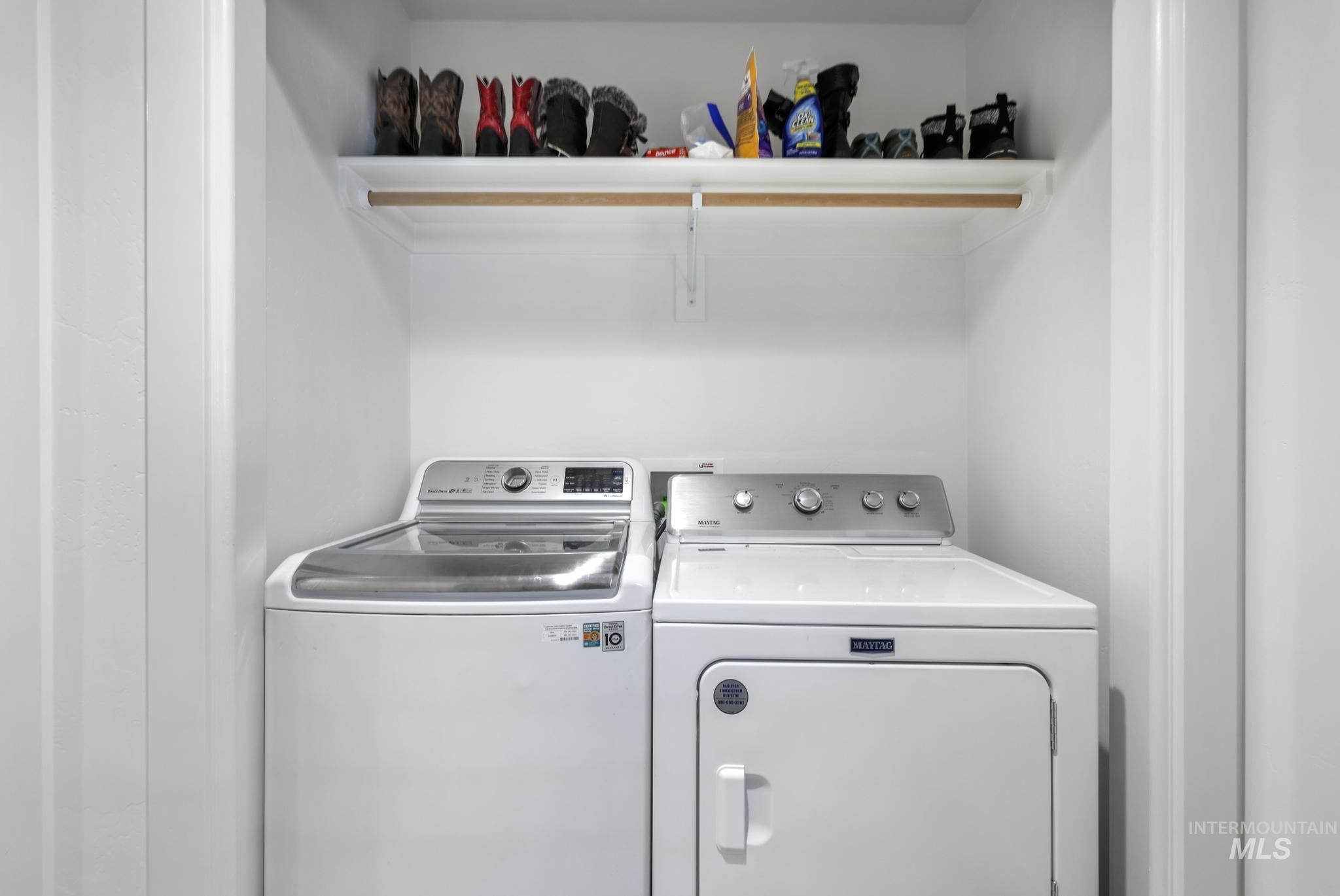 247 & 257 Washington Street, Gooding, Idaho 83330, 2 Bedrooms, 2 Bathrooms, Residential Income For Sale, Price $535,000, 98947470