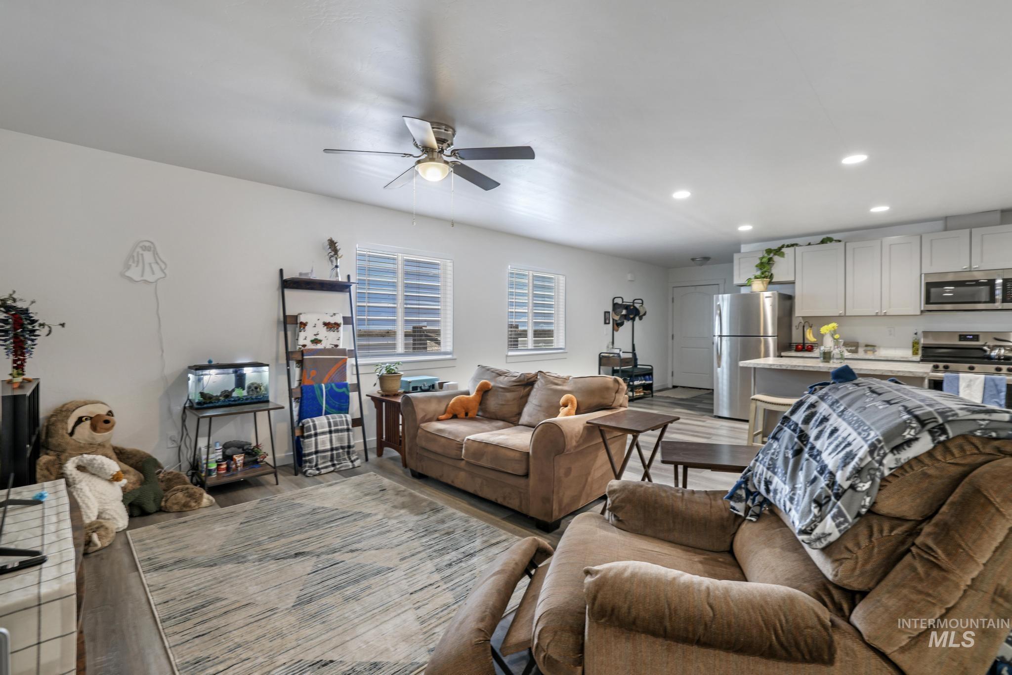 247 & 257 Washington Street, Gooding, Idaho 83330, 2 Bedrooms, 2 Bathrooms, Residential Income For Sale, Price $535,000, 98947470