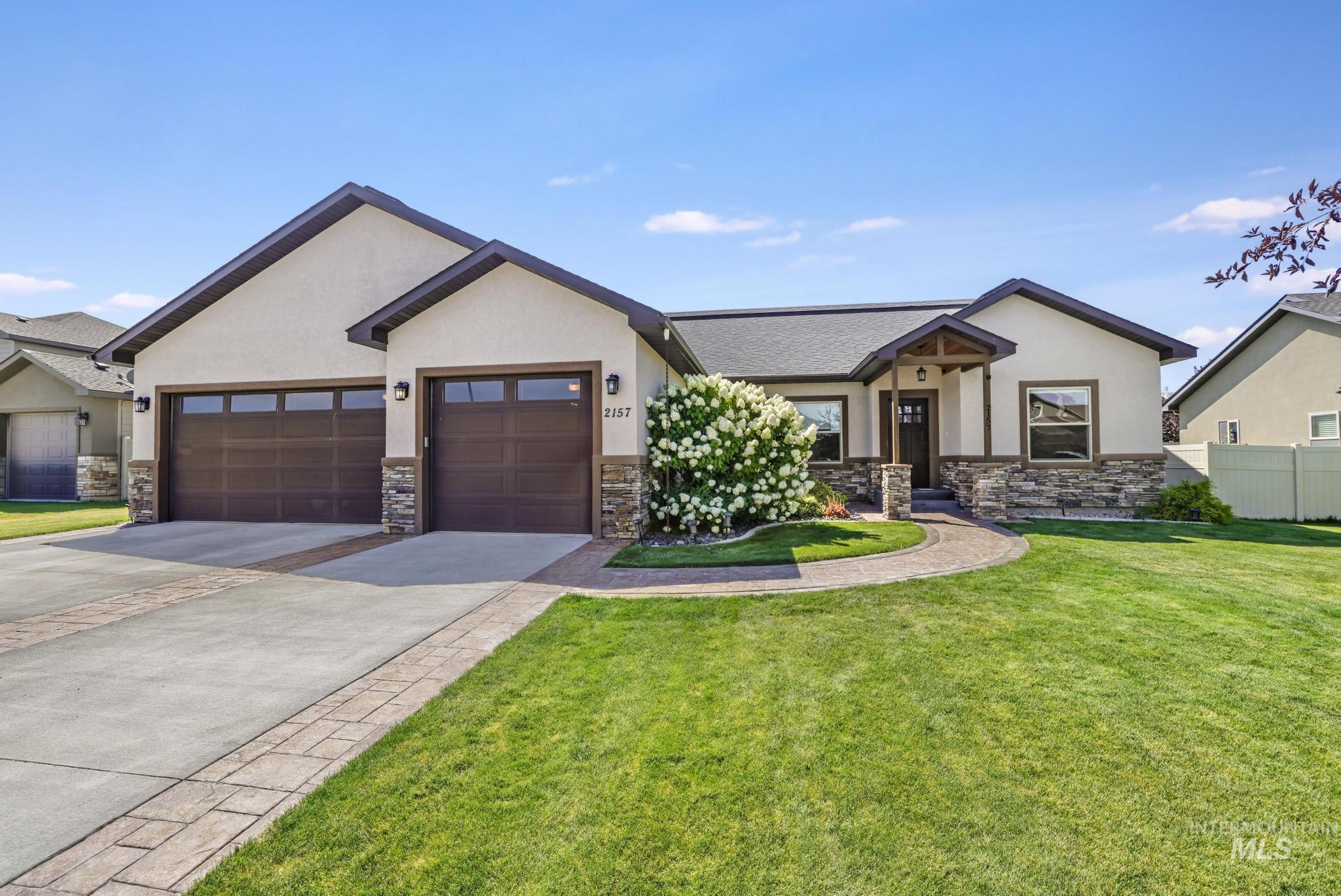 2157 Cayuse Street, Twin Falls, Idaho 83301, 4 Bedrooms, 2 Bathrooms, Residential For Sale, Price $539,900, 98947625
