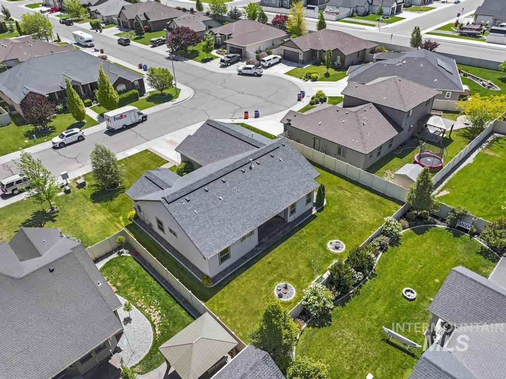 2157 Cayuse Street, Twin Falls, Idaho 83301, 4 Bedrooms, 2 Bathrooms, Residential For Sale, Price $539,900, 98947625