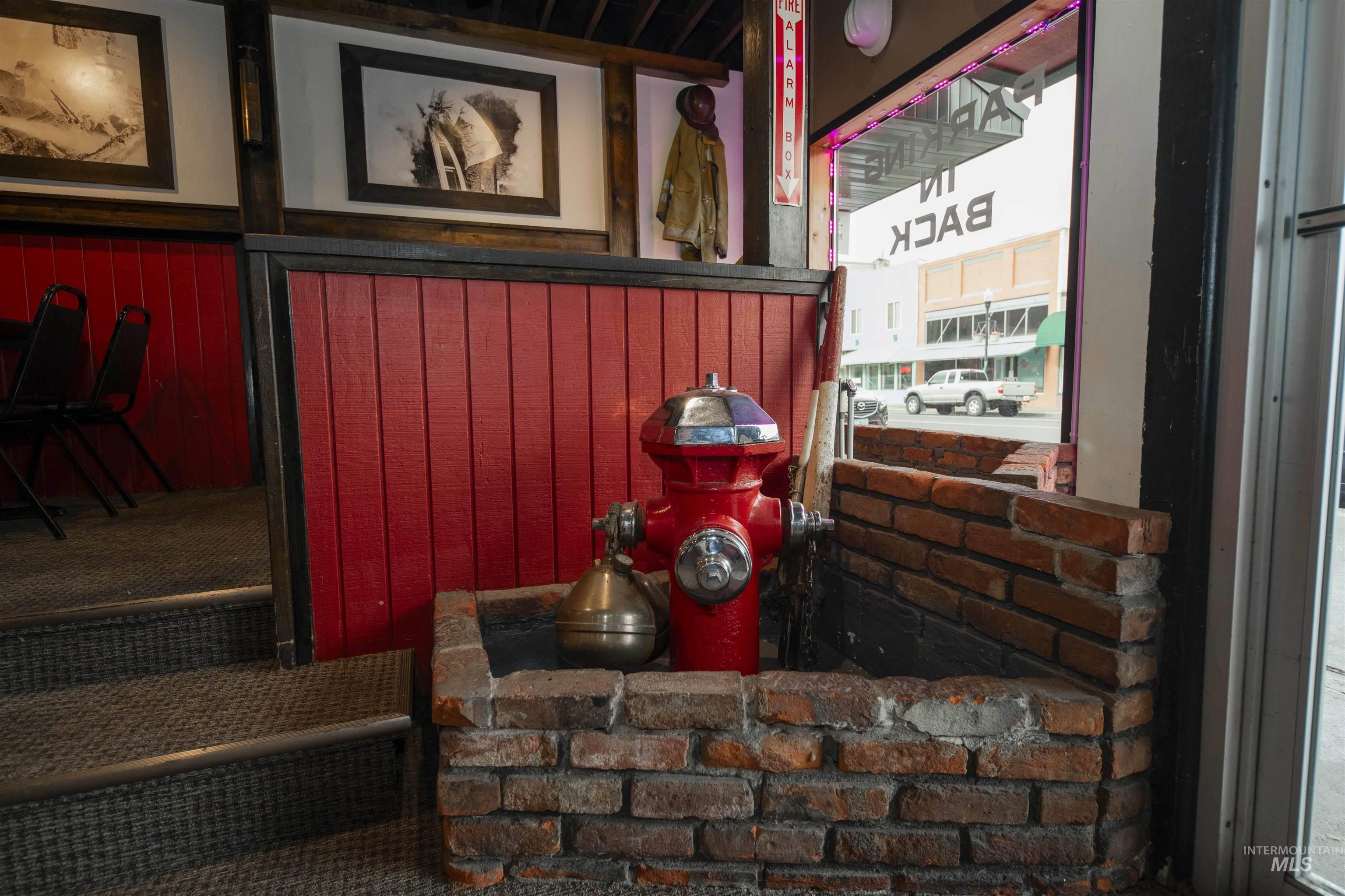 916 6th Street, Clarkston, Washington 99403, Business/Commercial For Sale, Price $425,000, 98947642