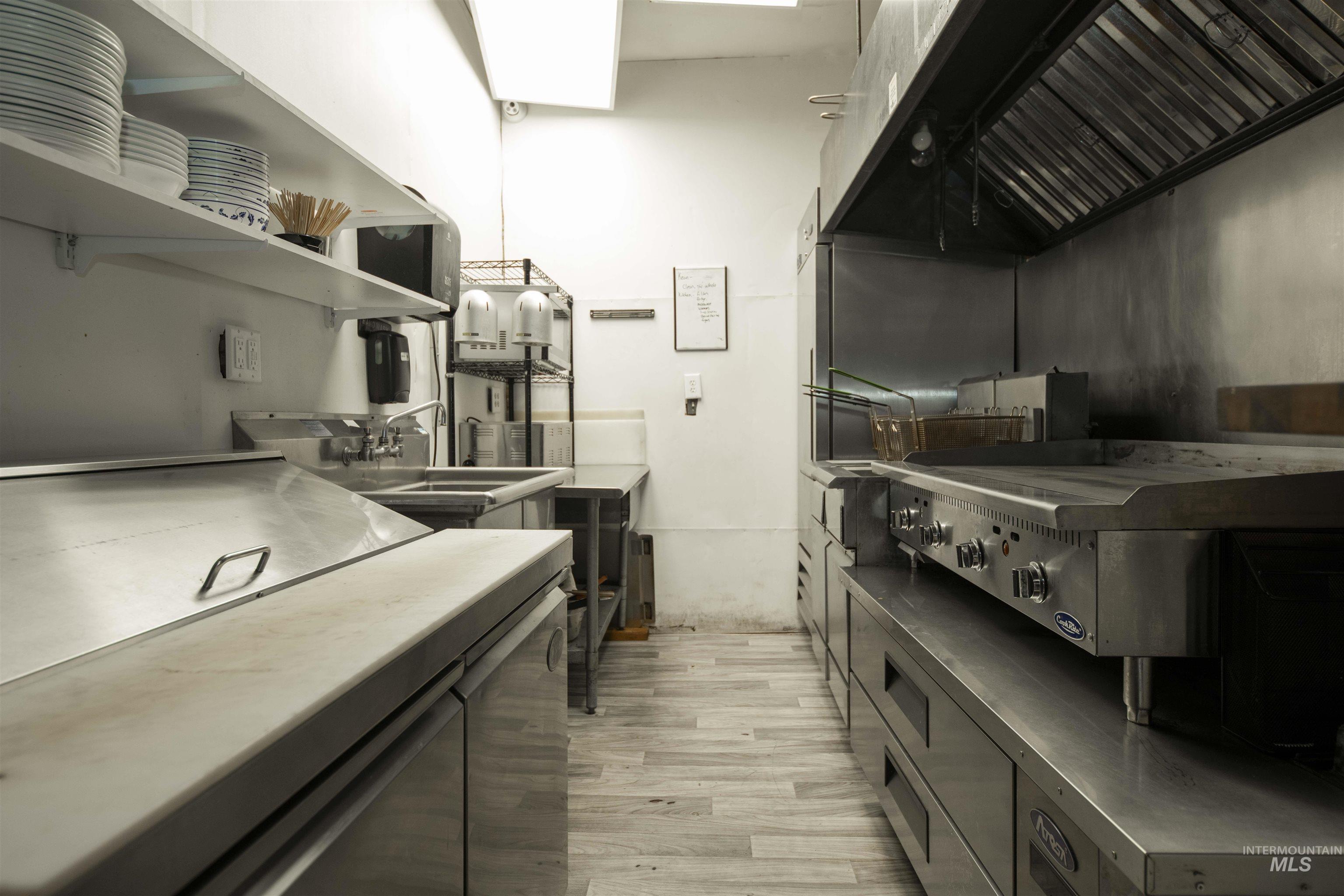 916 6th Street, Clarkston, Washington 99403, Business/Commercial For Sale, Price $425,000, 98947642