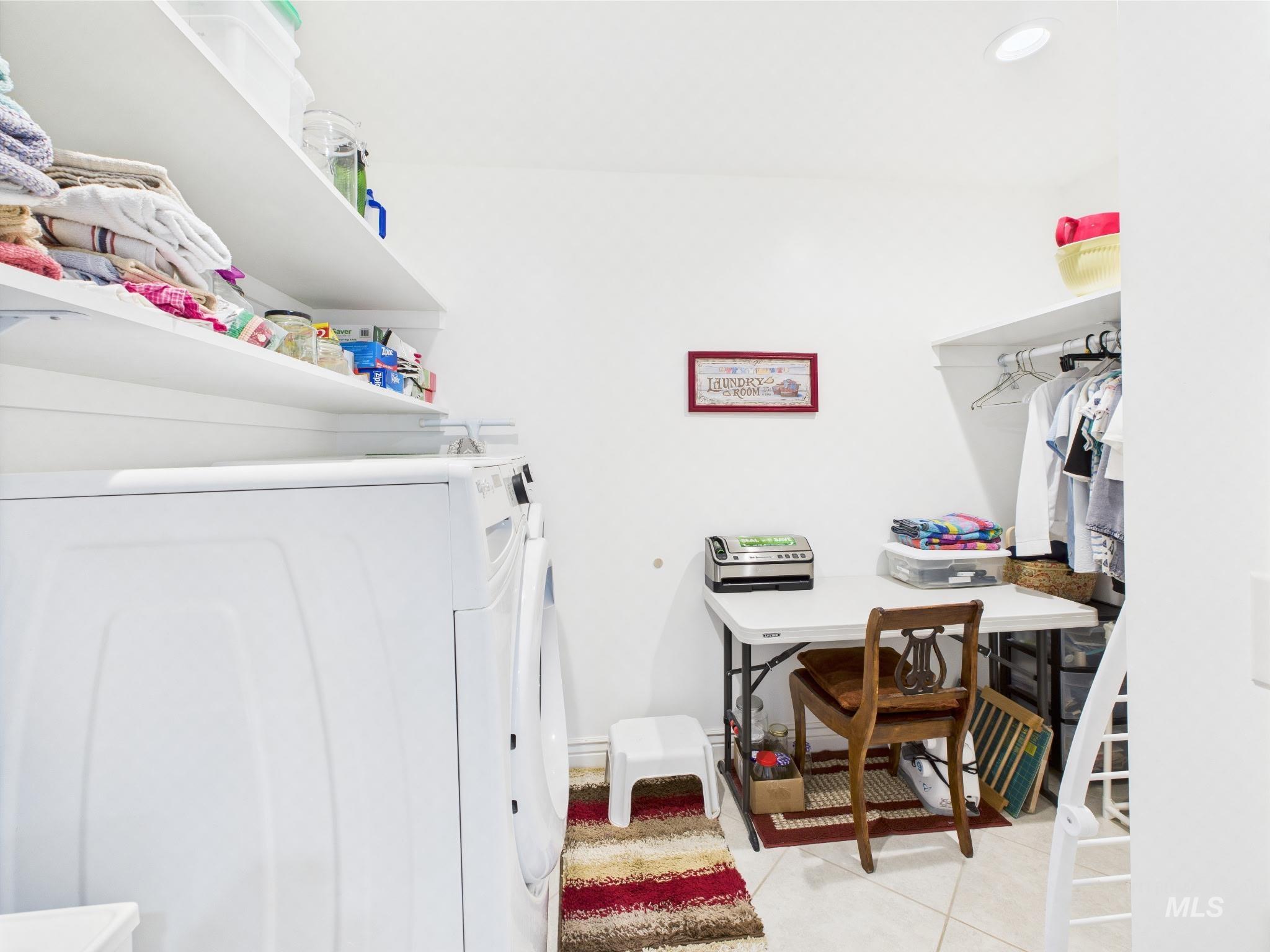 11 N 3rd West St., Paul, Idaho 83347, 2 Bedrooms, 2 Bathrooms, Residential For Sale, Price $345,000, 98947663