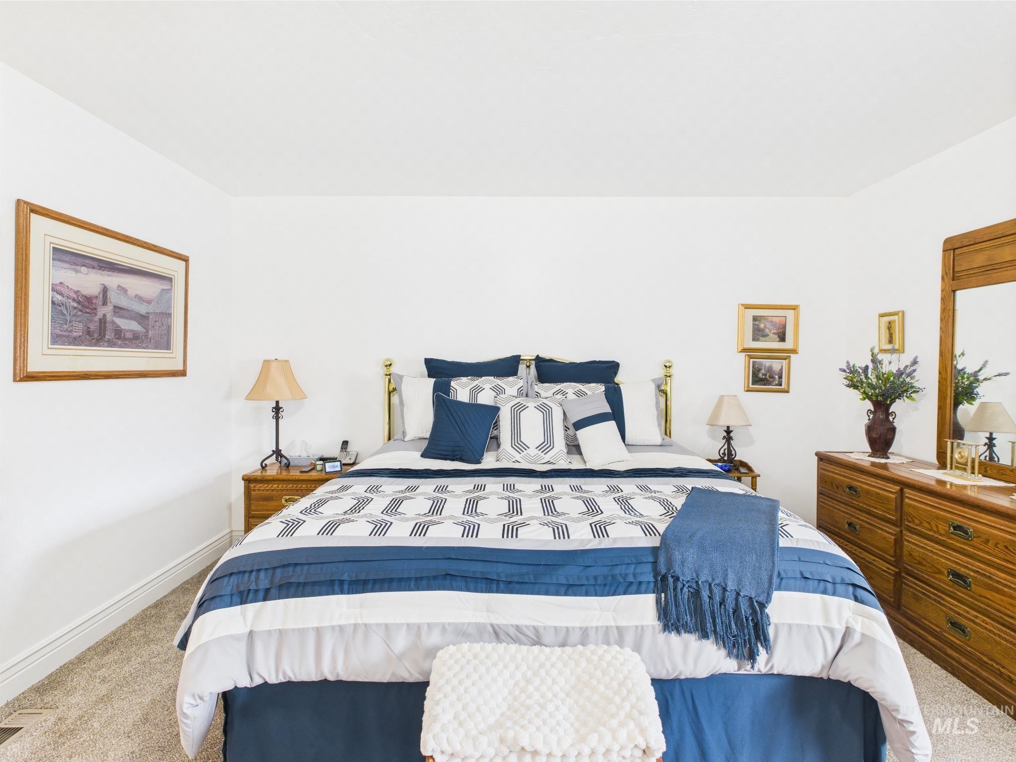 11 N 3rd West St., Paul, Idaho 83347, 2 Bedrooms, 2 Bathrooms, Residential For Sale, Price $345,000, 98947663